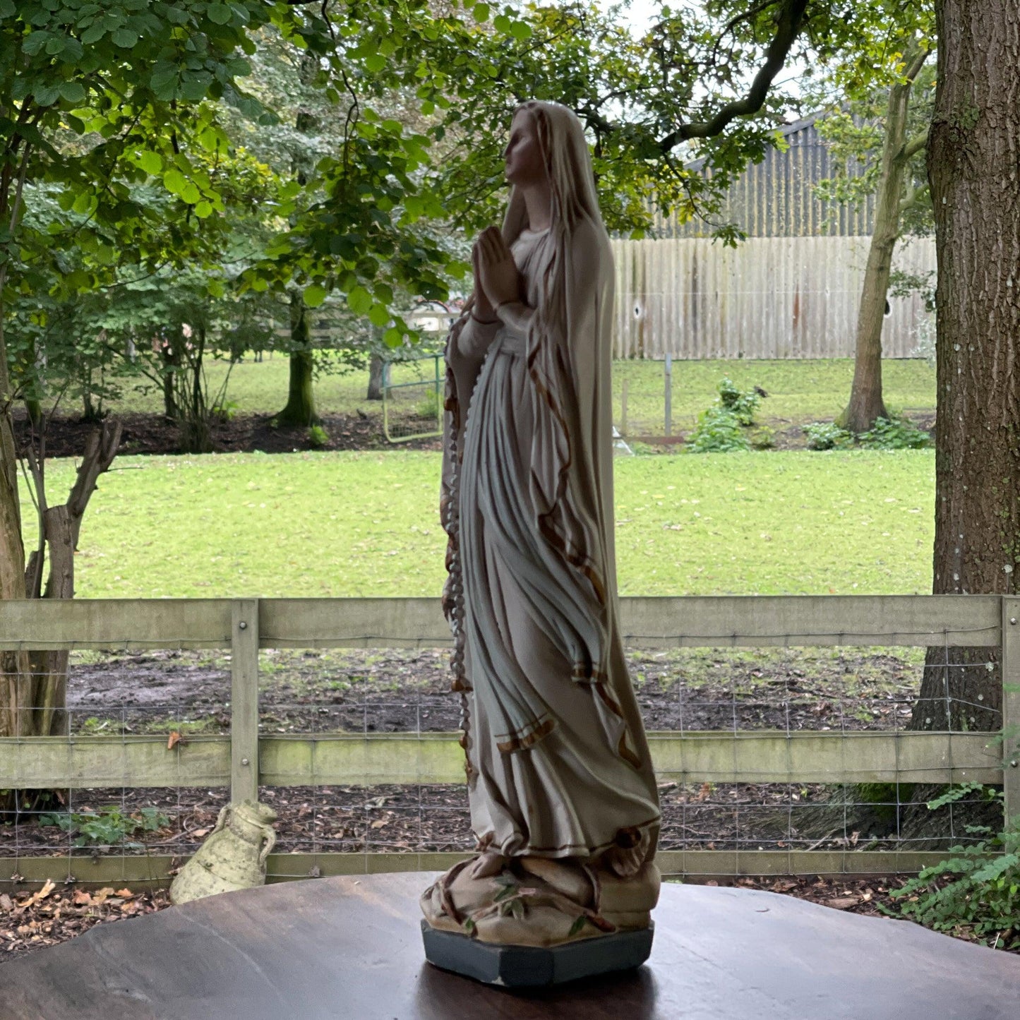 Maria beeld van porseleingips - Bamestra Curiosa