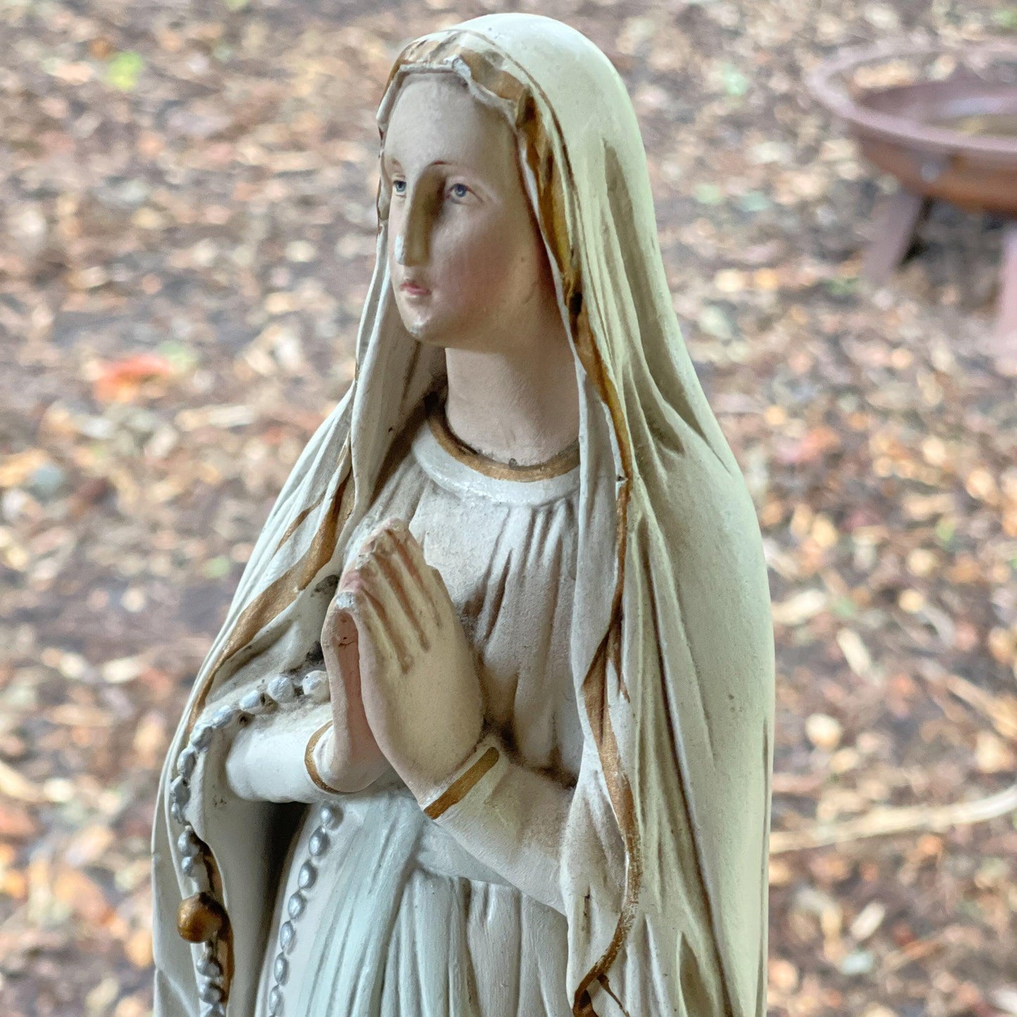 Maria beeld van porseleingips - Bamestra Curiosa