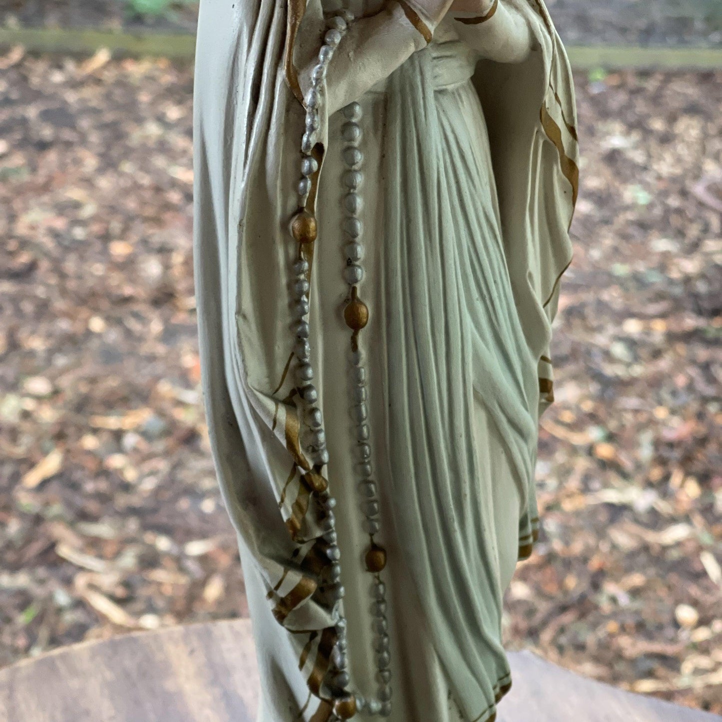 Maria beeld van porseleingips - Bamestra Curiosa