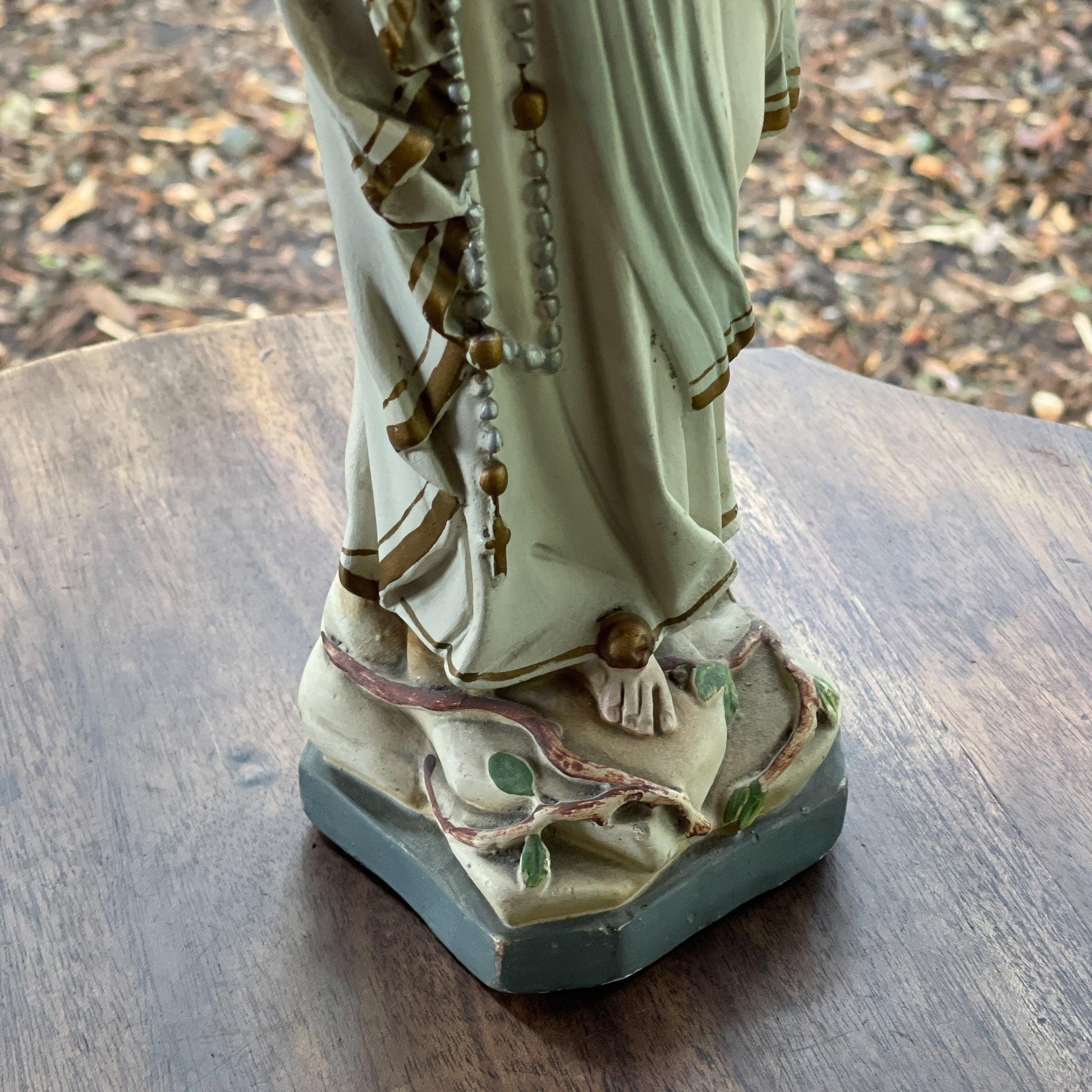 Maria beeld van porseleingips - Bamestra Curiosa