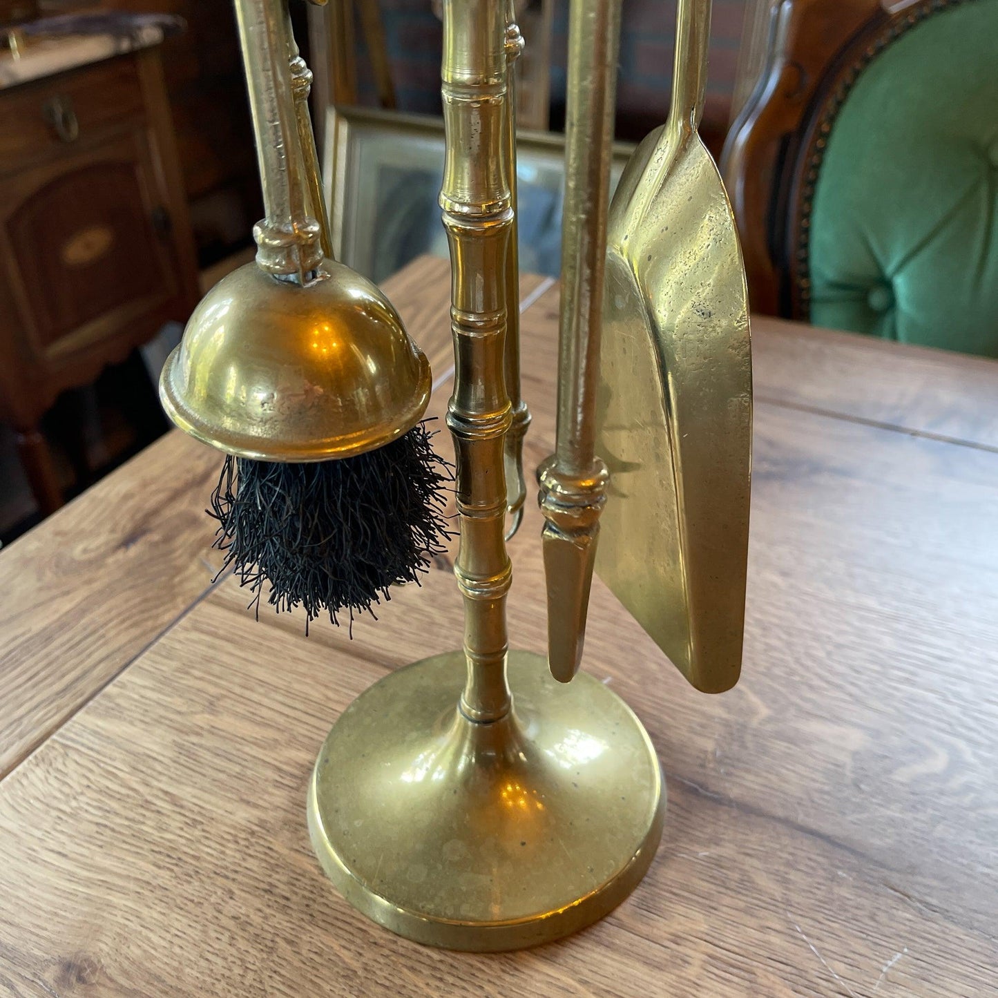 Messing haardstel met paardenhoofden - Bamestra Curiosa