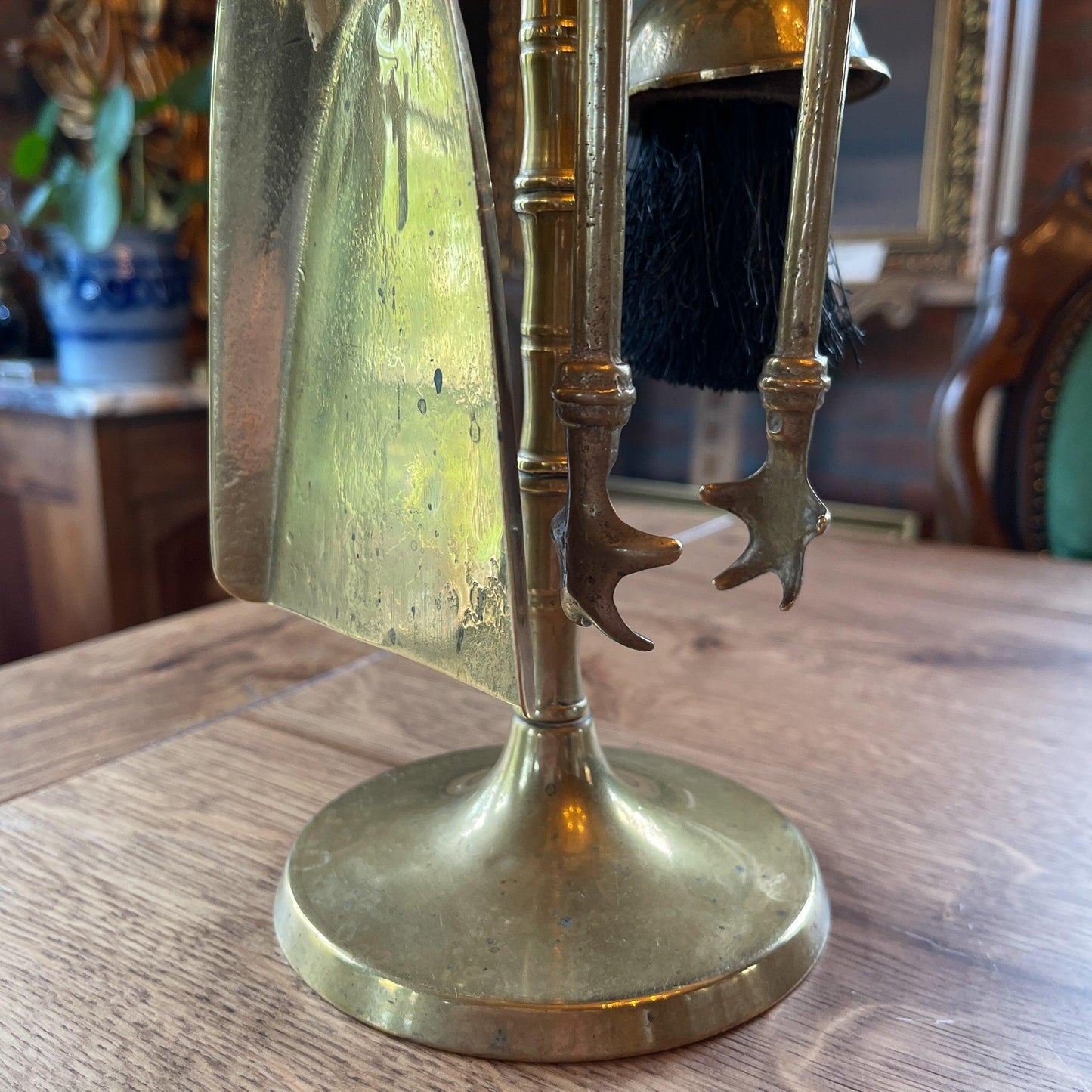 Messing haardstel met paardenhoofden - Bamestra Curiosa