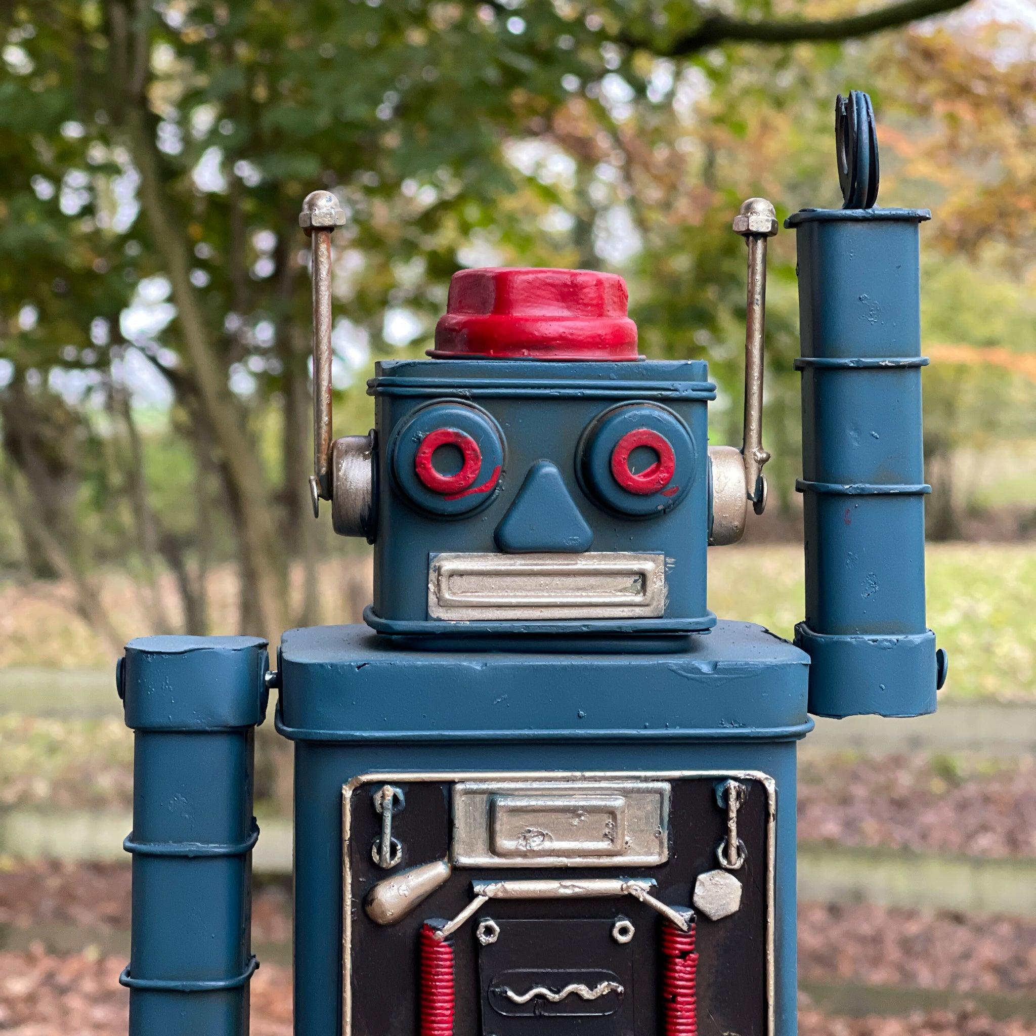 Metalen robot - The Collectionist