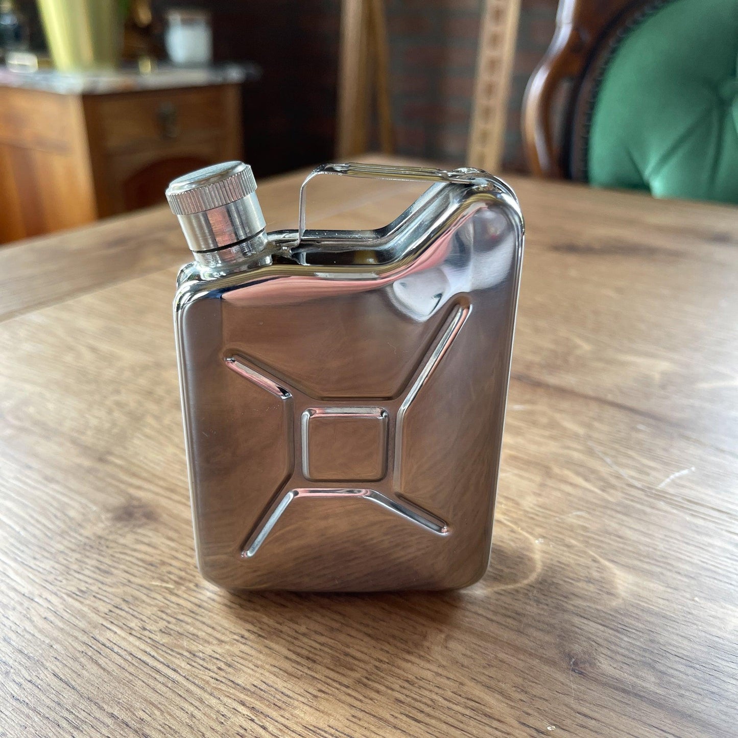 Metalen tankje - Bamestra Curiosa