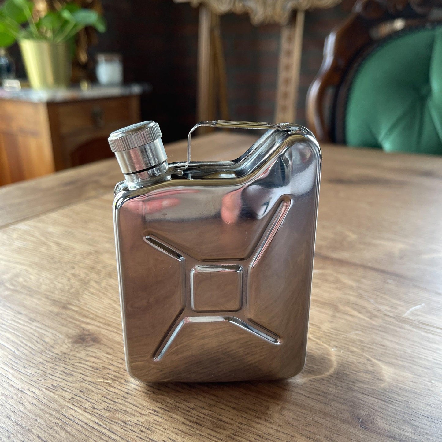 Metalen tankje - Bamestra Curiosa