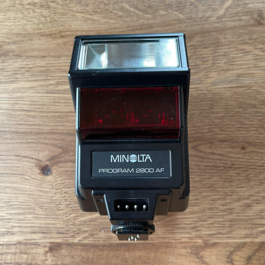 Minolta Program 2800 AF flitser - Bamestra Curiosa