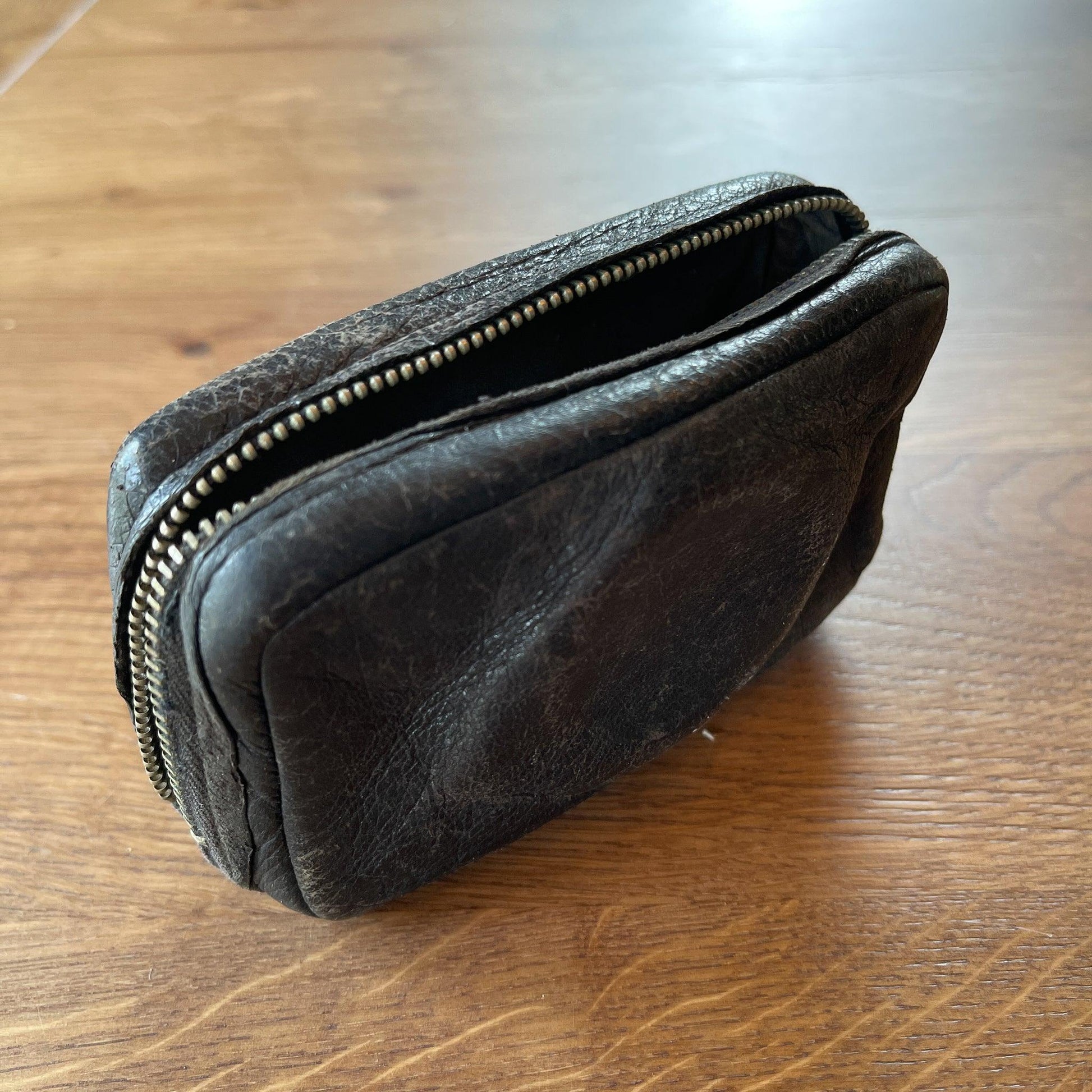 Olympus Pen EE-2 camera - Bamestra Curiosa