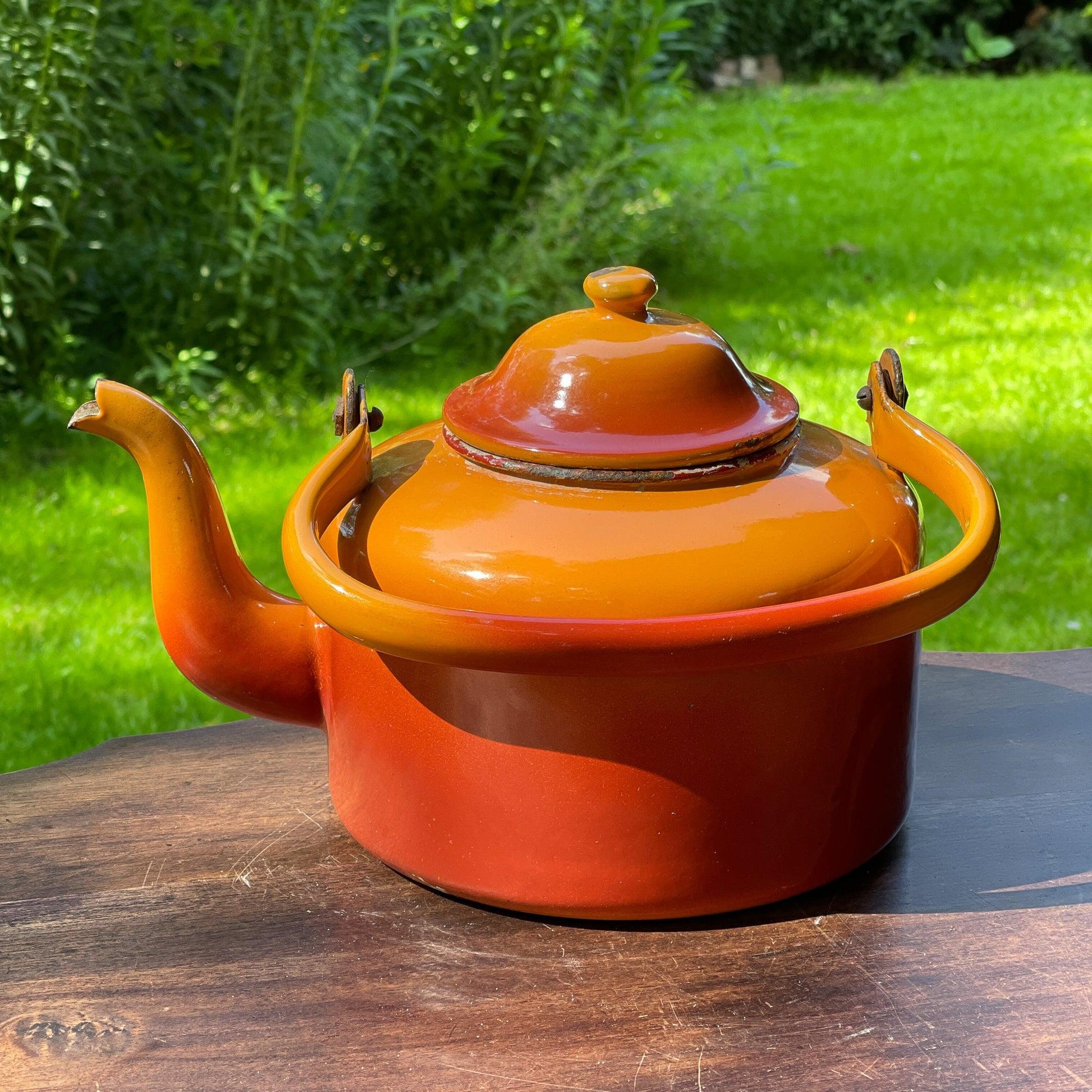 Oranje emaille theepot / koffiepot - Bamestra Curiosa