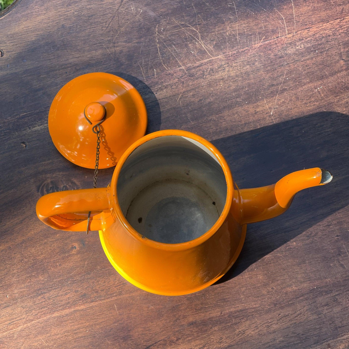 Oranje emaille theepot / koffiepot - Bamestra Curiosa