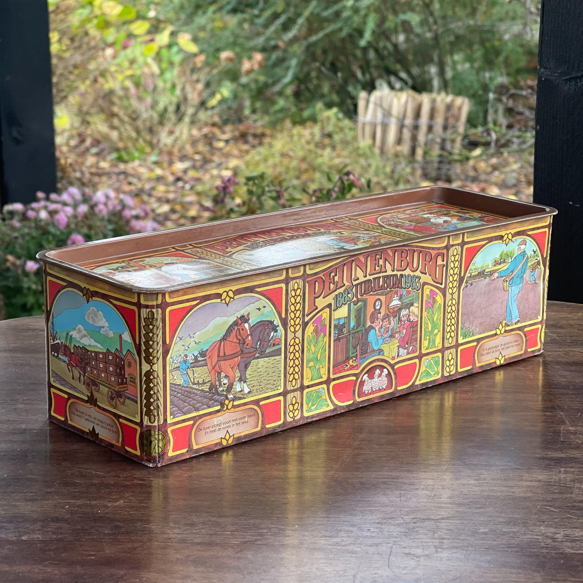 Peijenburg 100 jarig Jubileum ontbijtkoek blik - Bamestra Curiosa