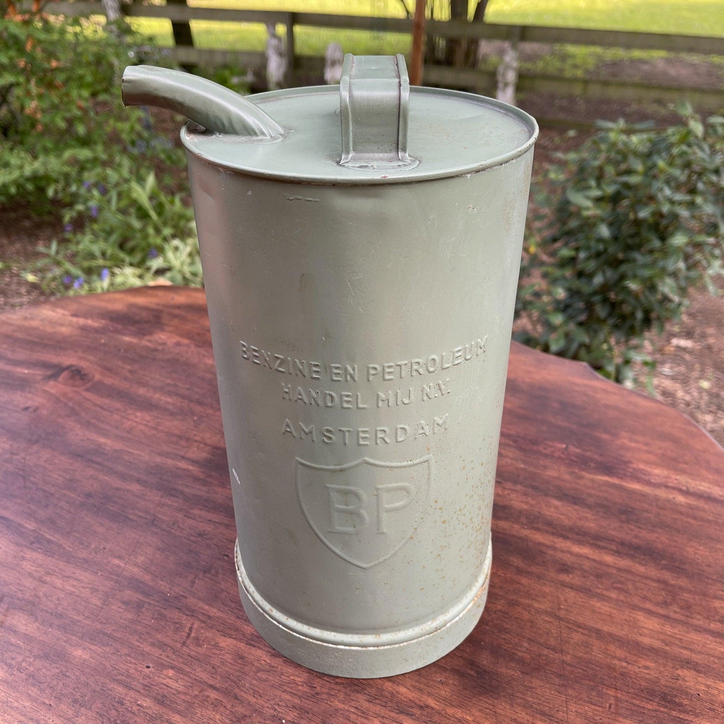 Petroleum kan van BP - Bamestra Curiosa