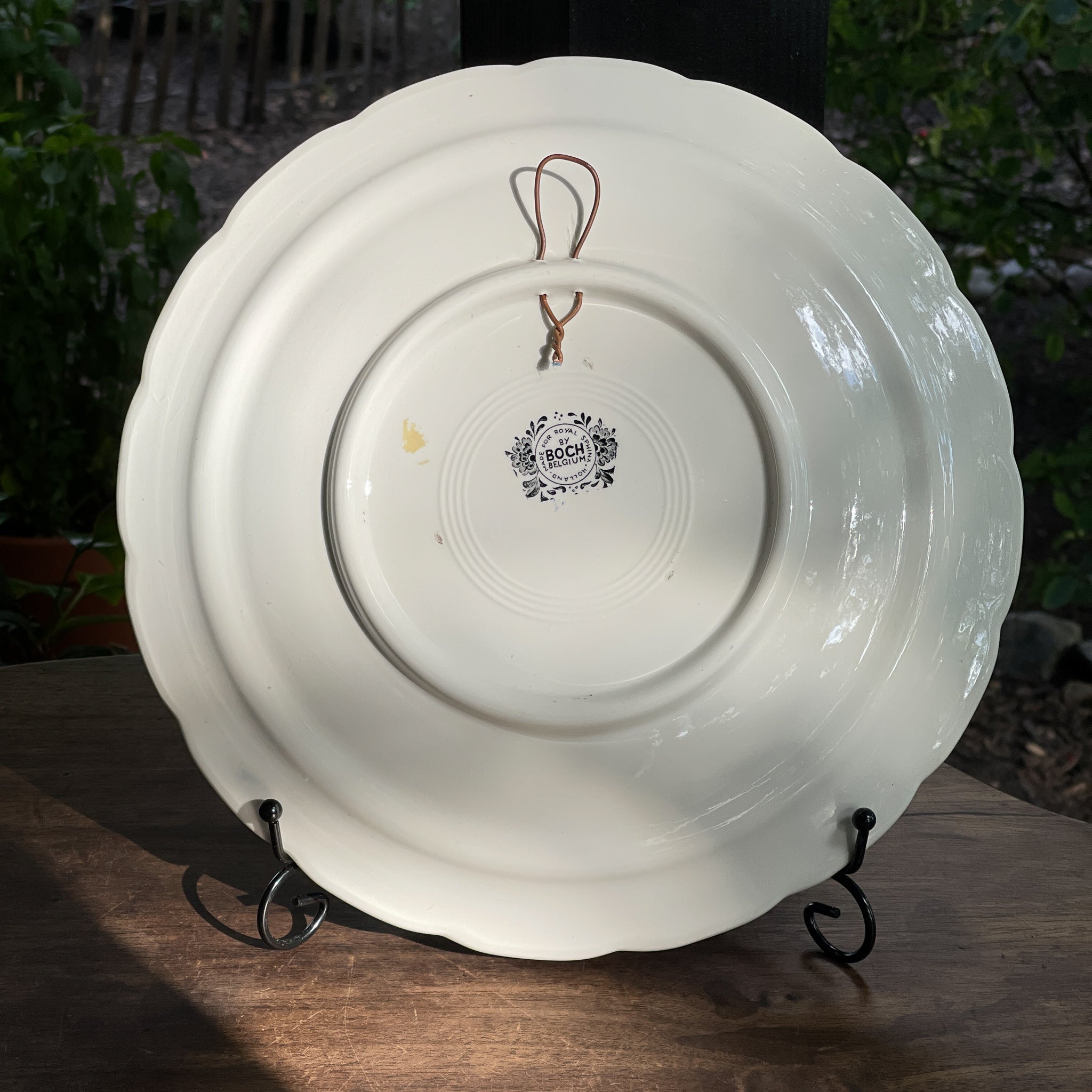 Polychroom Wandbord Royal Sphinx (Boch Belgium) - The Collectionist