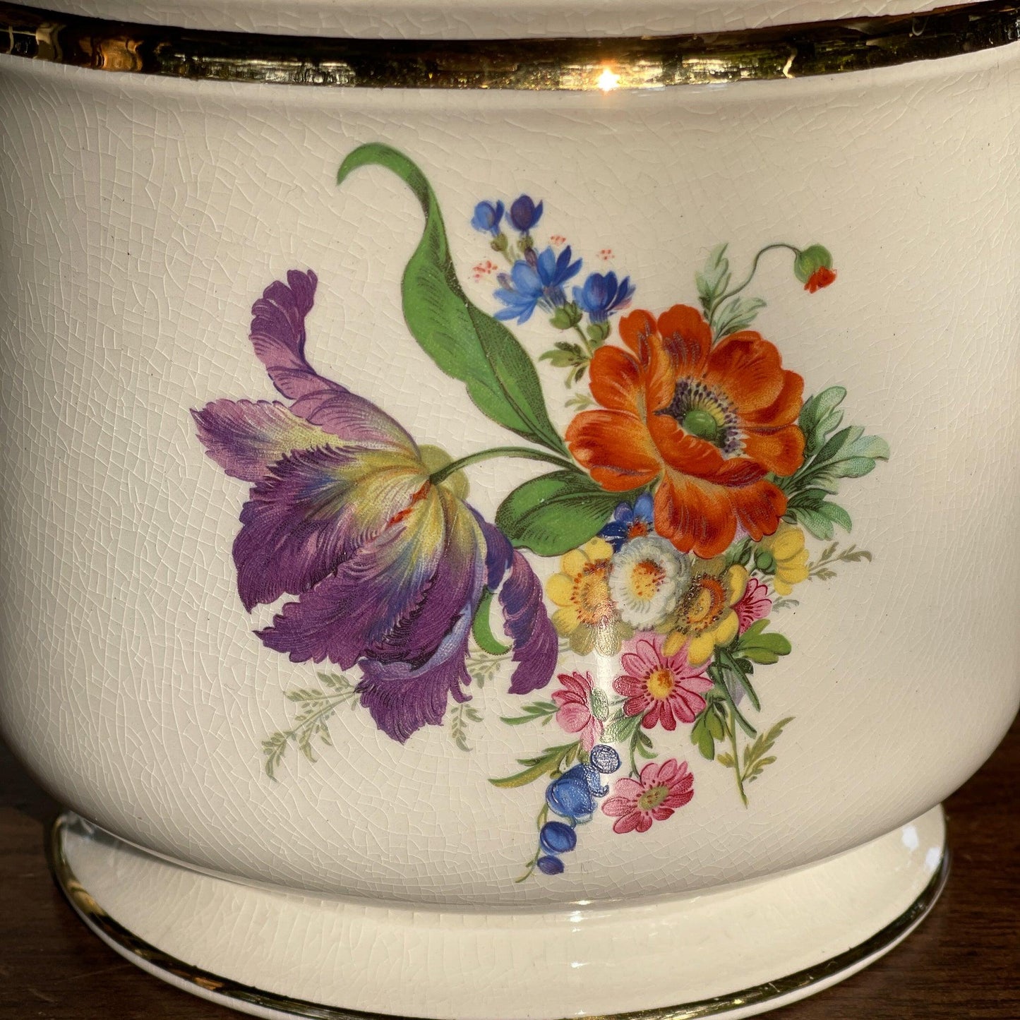 Porseleinen bloempot van Crown Devon - Bamestra Curiosa