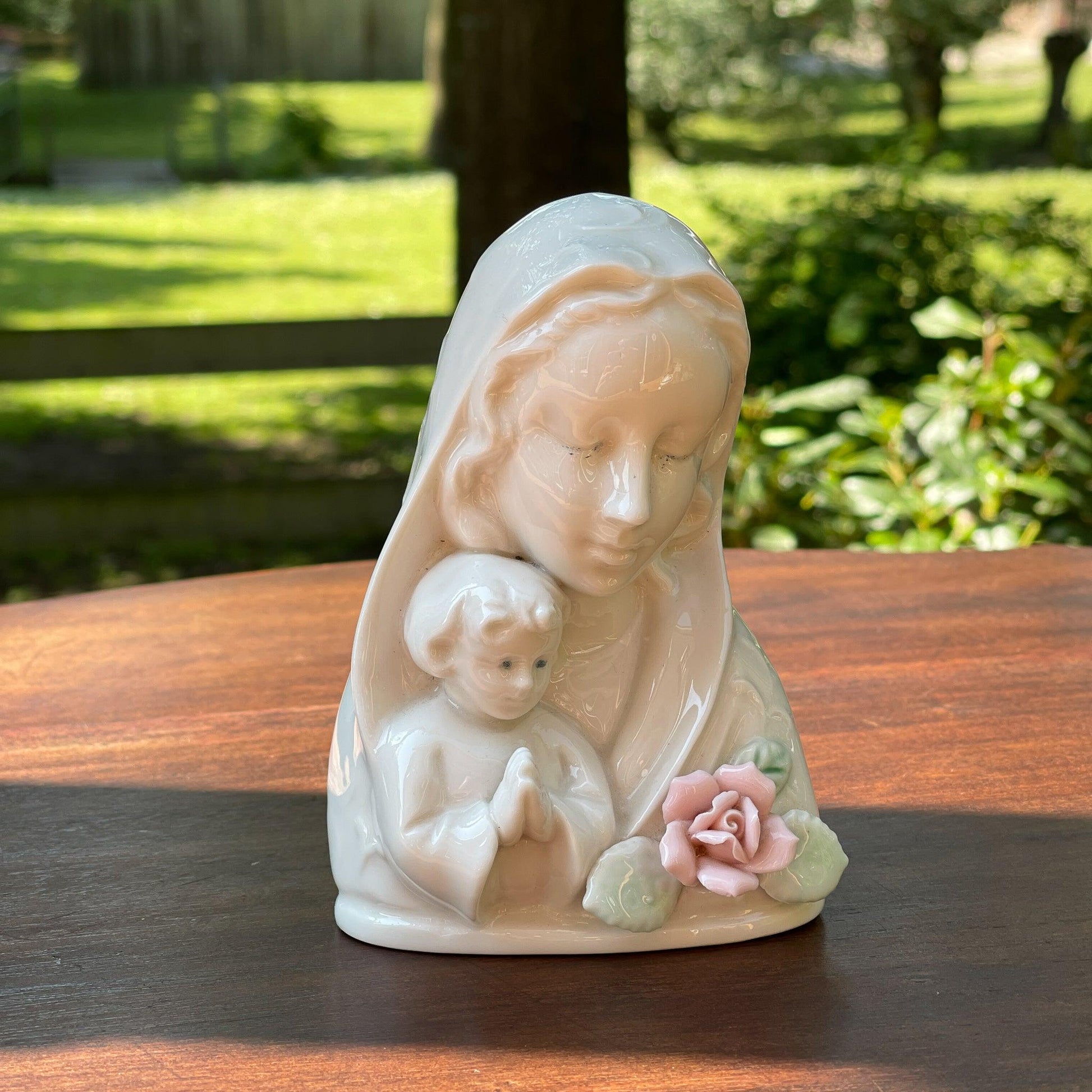 Porseleinen Maria beeldje - Bamestra Curiosa