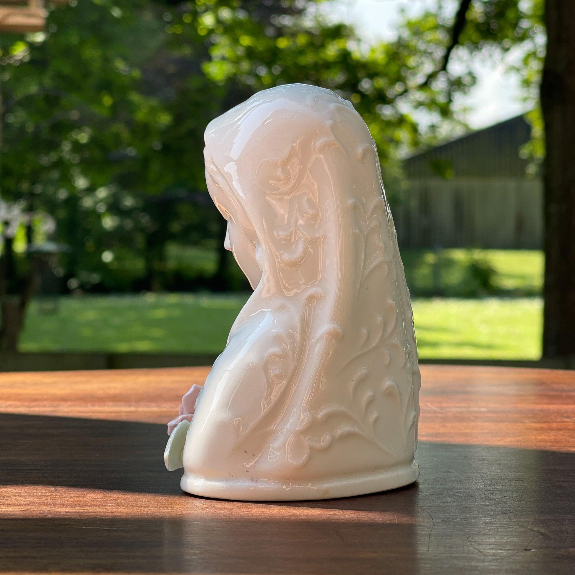 Porseleinen Maria beeldje - Bamestra Curiosa