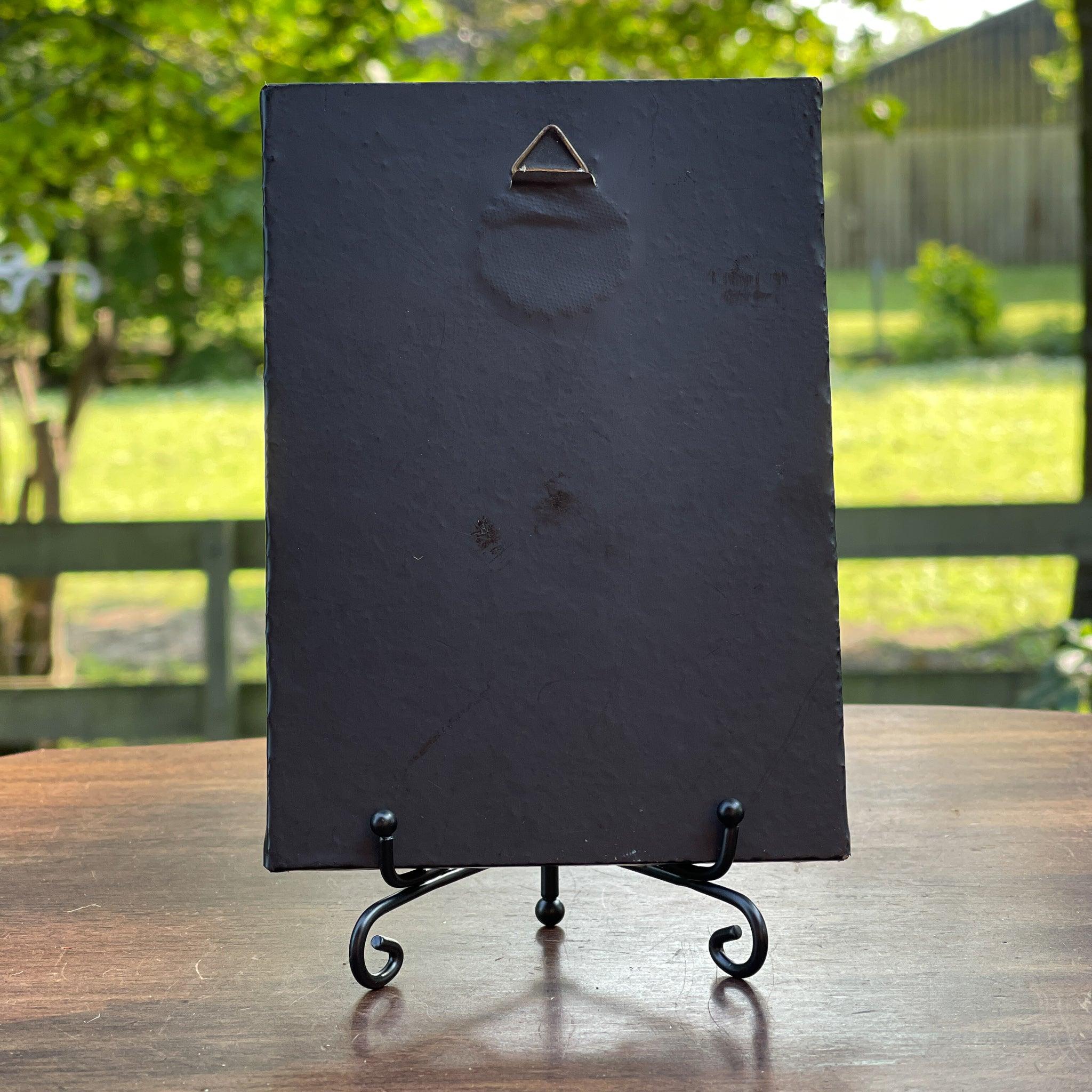 Portretje van jongen op houten paneeltje - The Collectionist