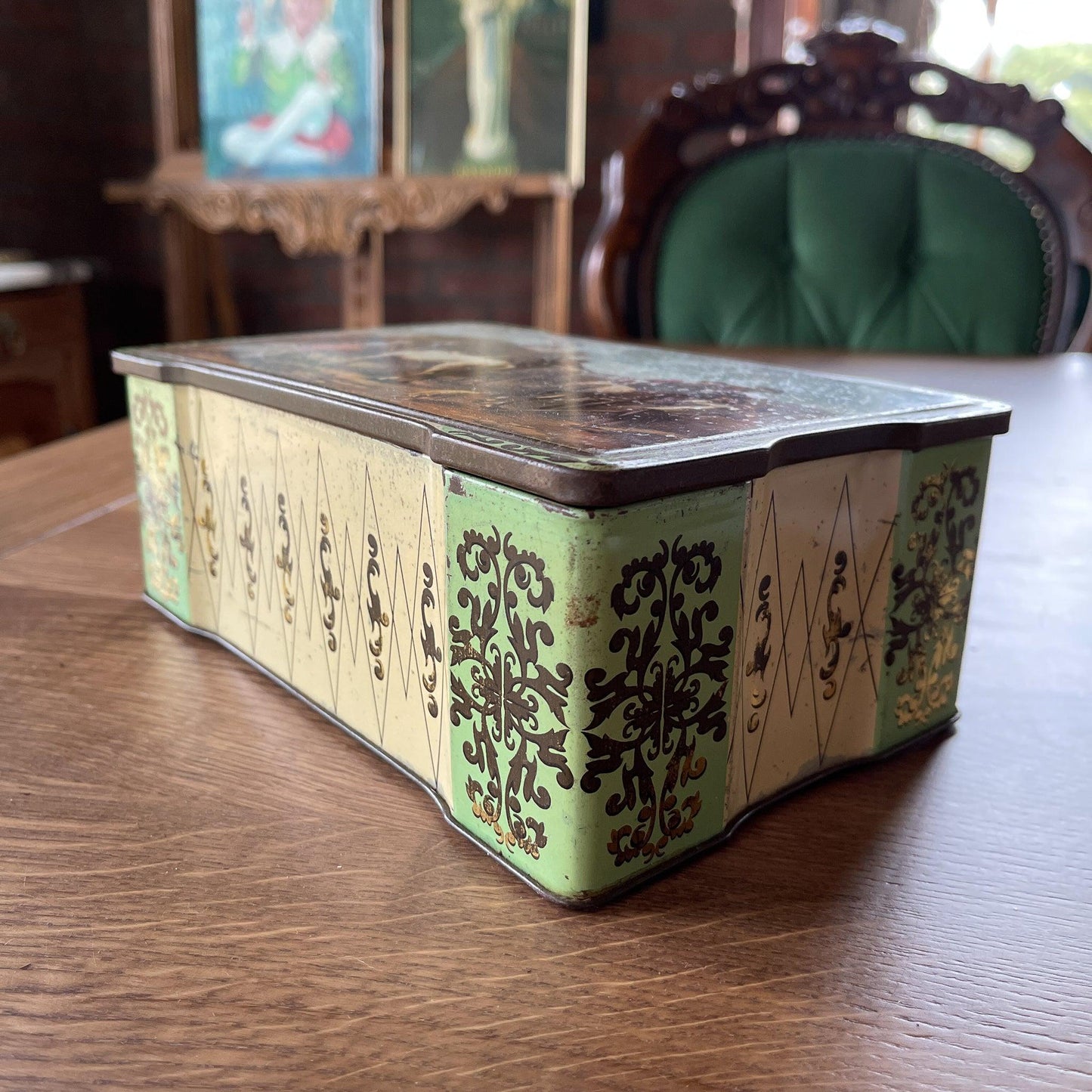 Prachtig gedecoreerd blik - Bamestra Curiosa