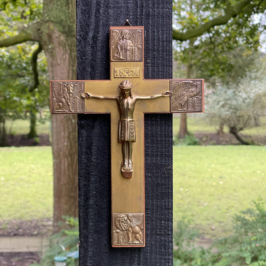 Prachtige koperen crucifix met Jezus - Bamestra Curiosa