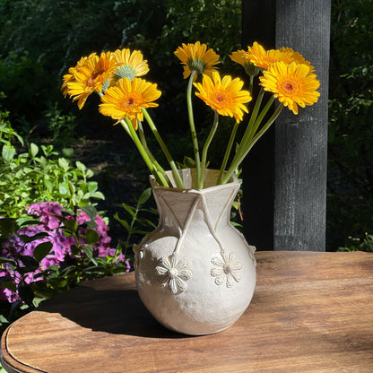 Prachtige Vaas Gemaakt Door Mieke Drenth Ceramiek - The Collectionist