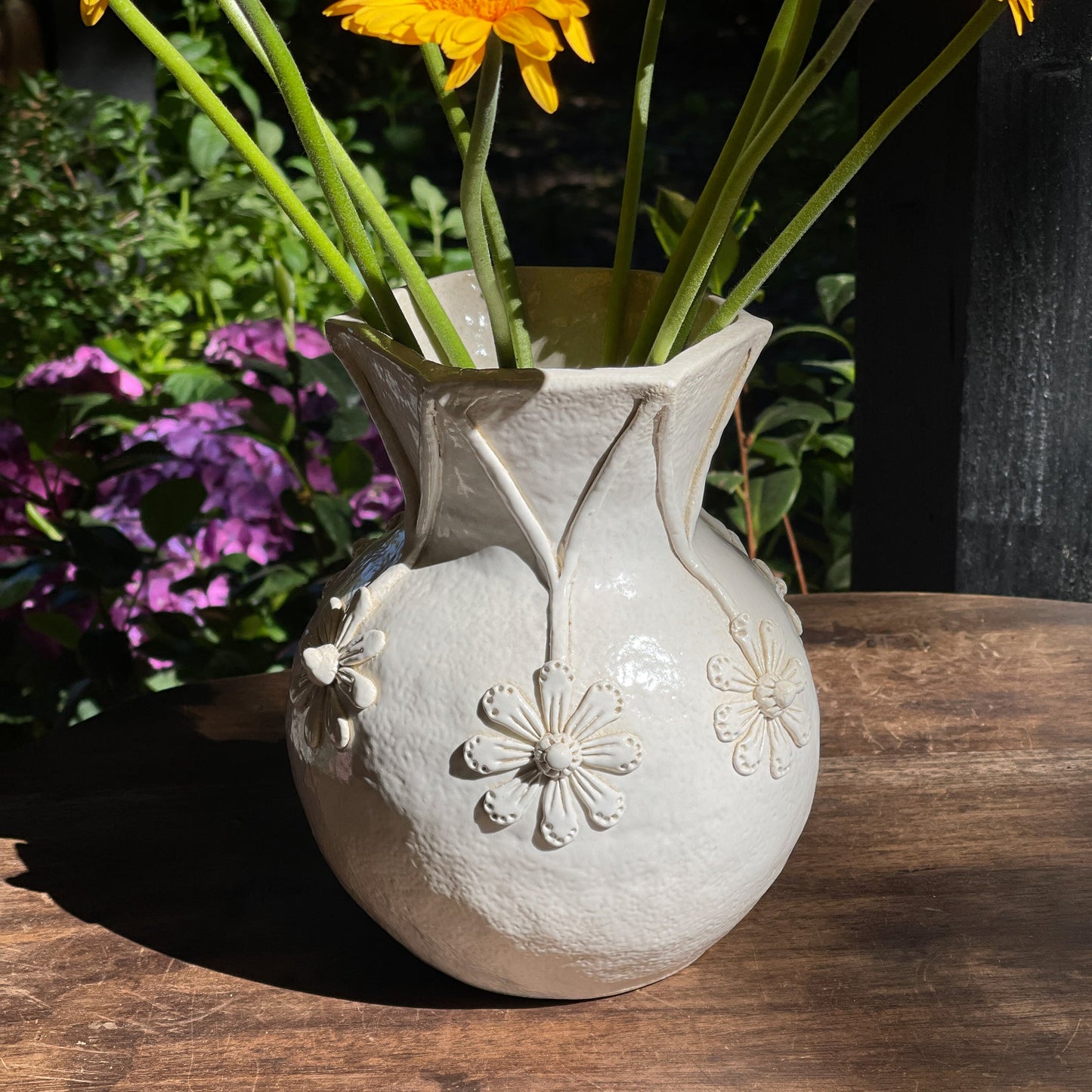 Prachtige Vaas Gemaakt Door Mieke Drenth Ceramiek - The Collectionist