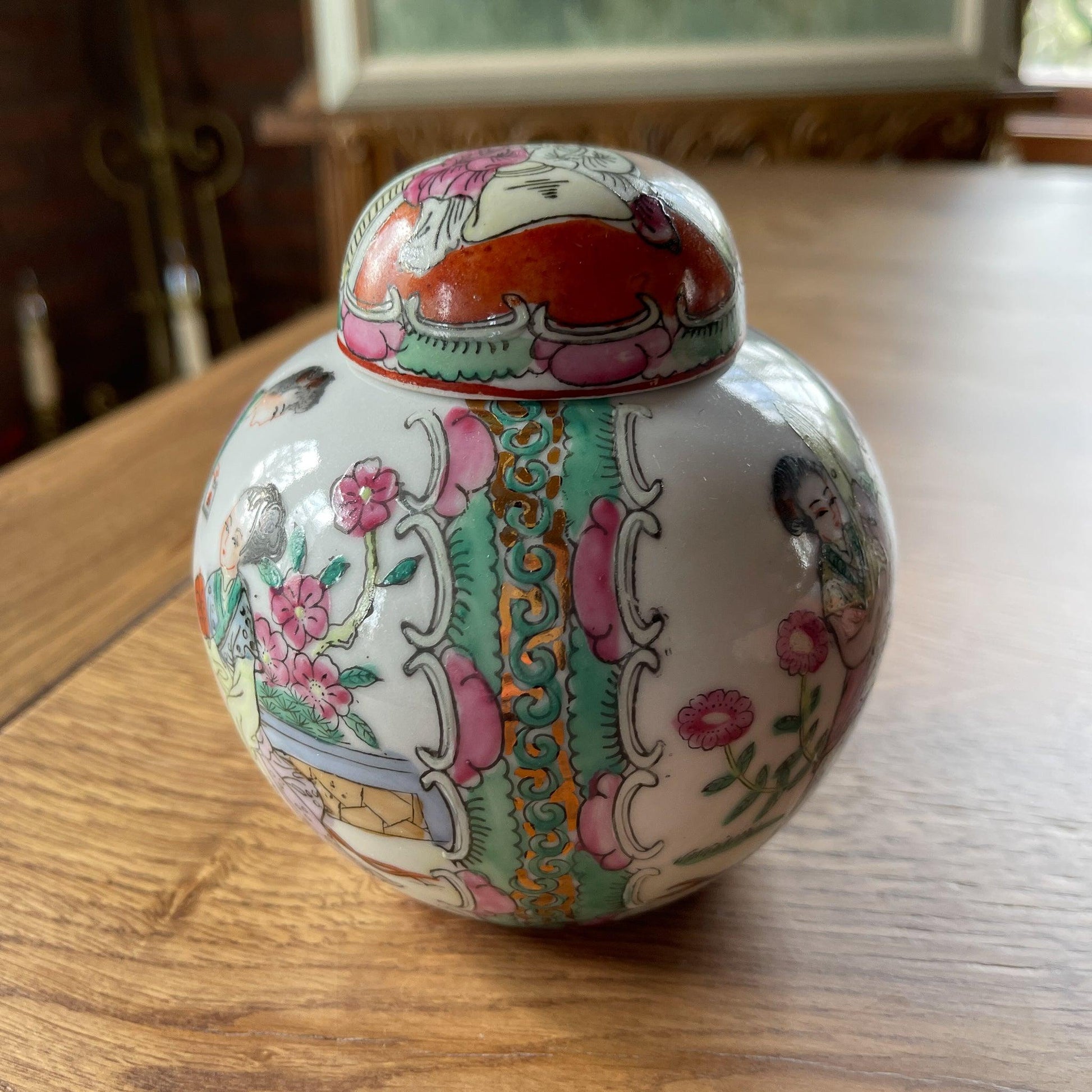 Qianlong Chinese gemberpot - Bamestra Curiosa