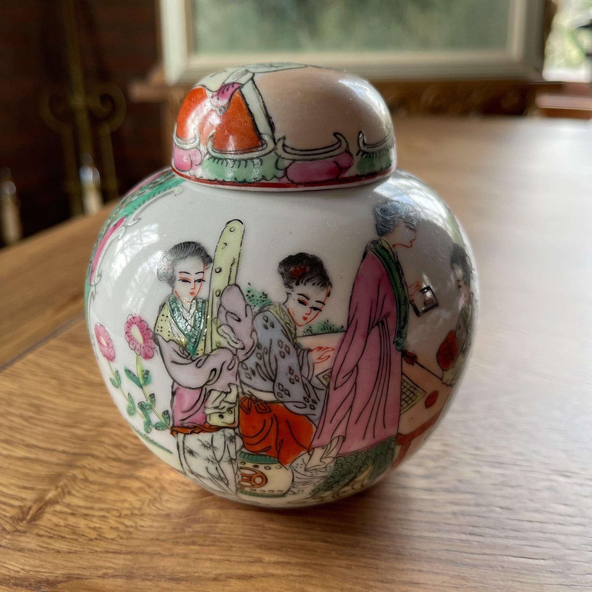 Qianlong Chinese gemberpot - Bamestra Curiosa