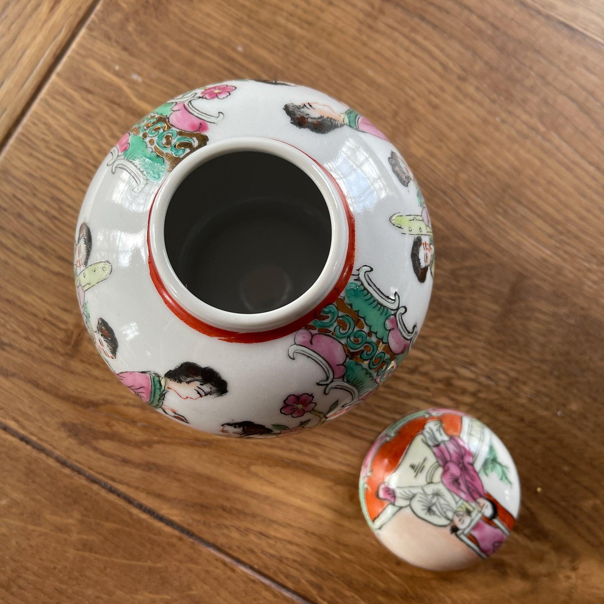 Qianlong Chinese gemberpot - Bamestra Curiosa