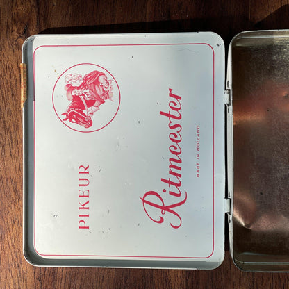 Ritmeester sigarenblikje - Bamestra Curiosa