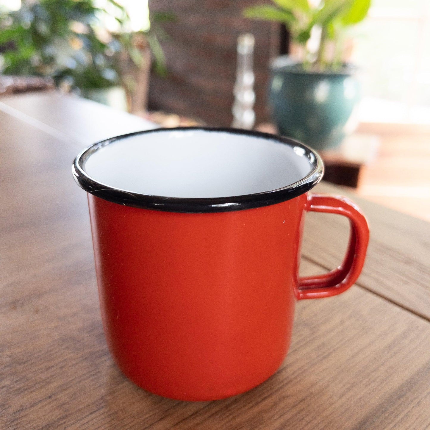 Rode emaille beker - Bamestra Curiosa