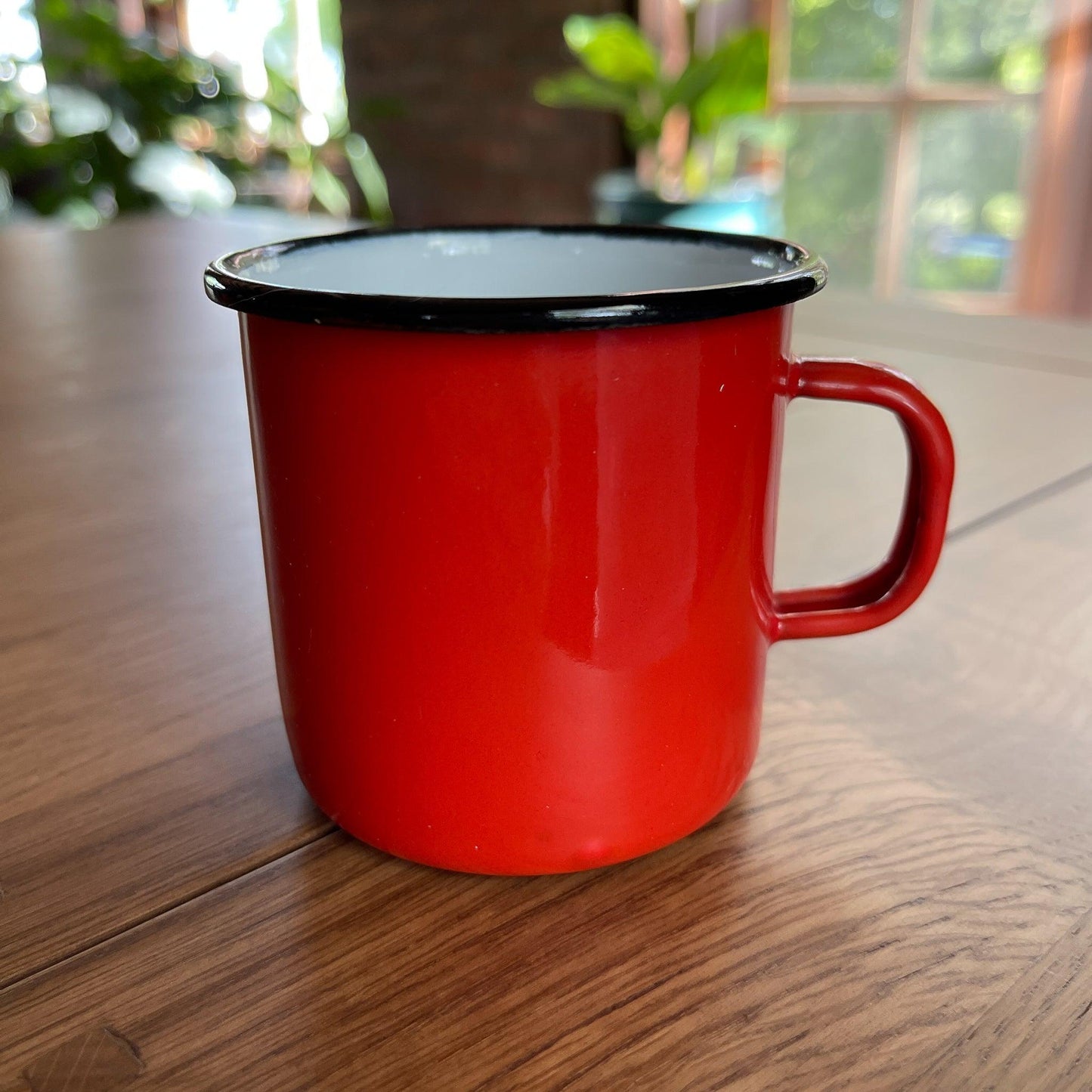 Rode emaille beker - Bamestra Curiosa