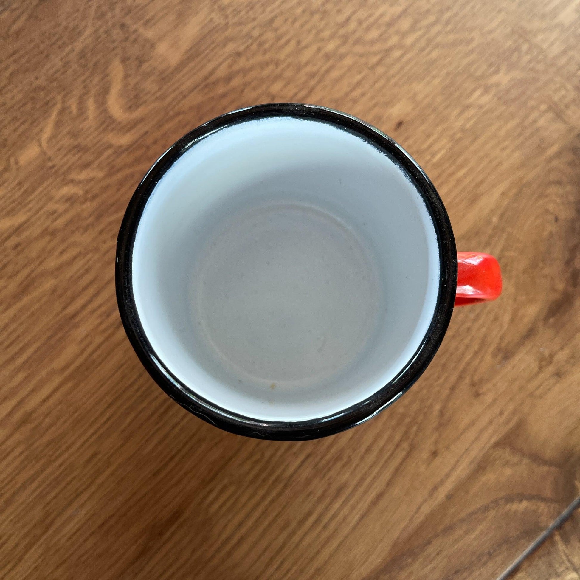 Rode emaille beker - Bamestra Curiosa