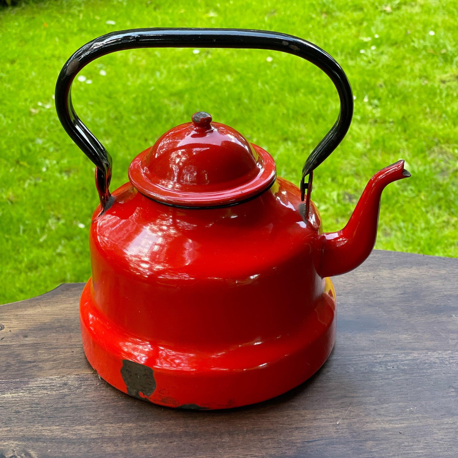 Rode emaille theepot / koffiepot - Bamestra Curiosa