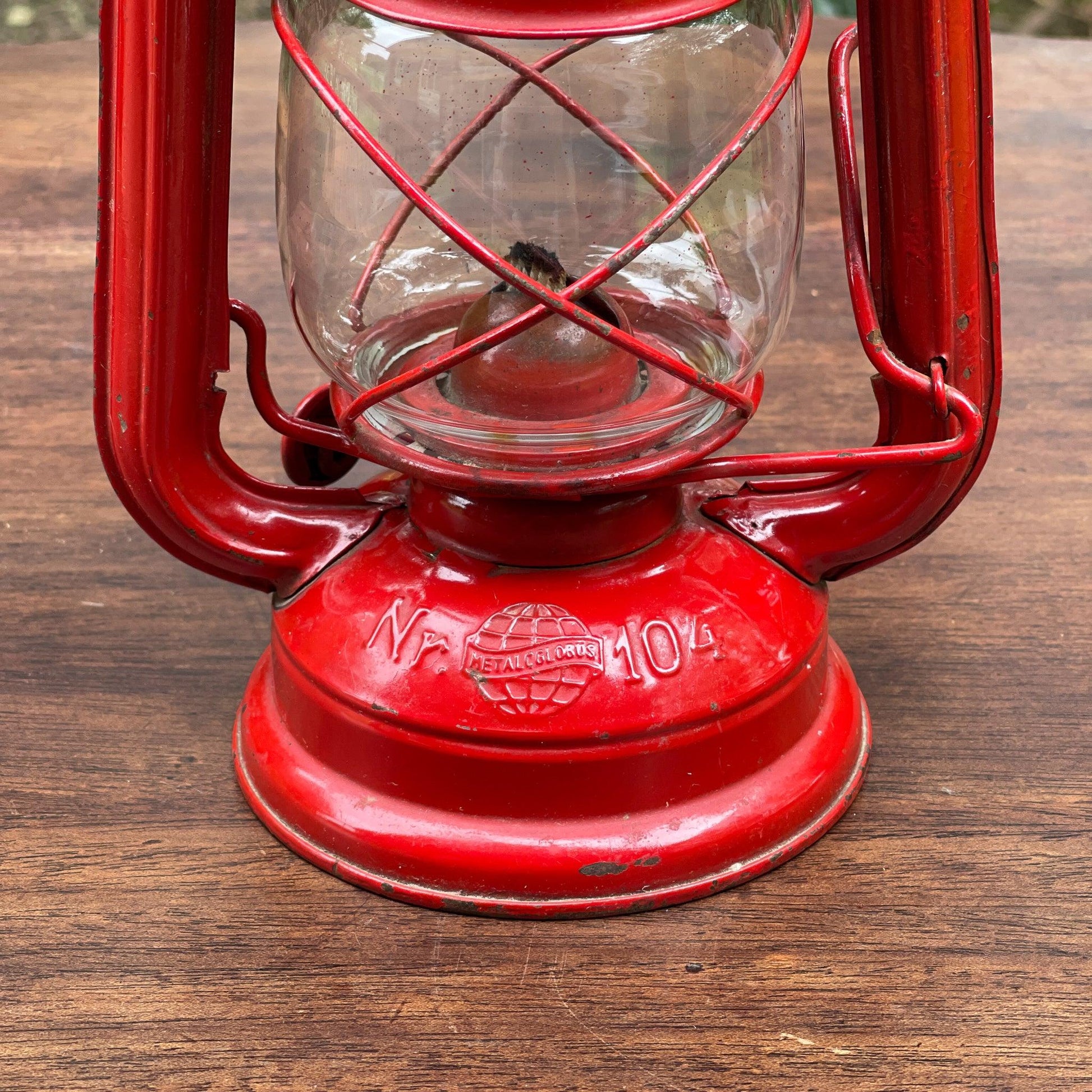 Rode stormlantaarn Nr 104 - Bamestra Curiosa