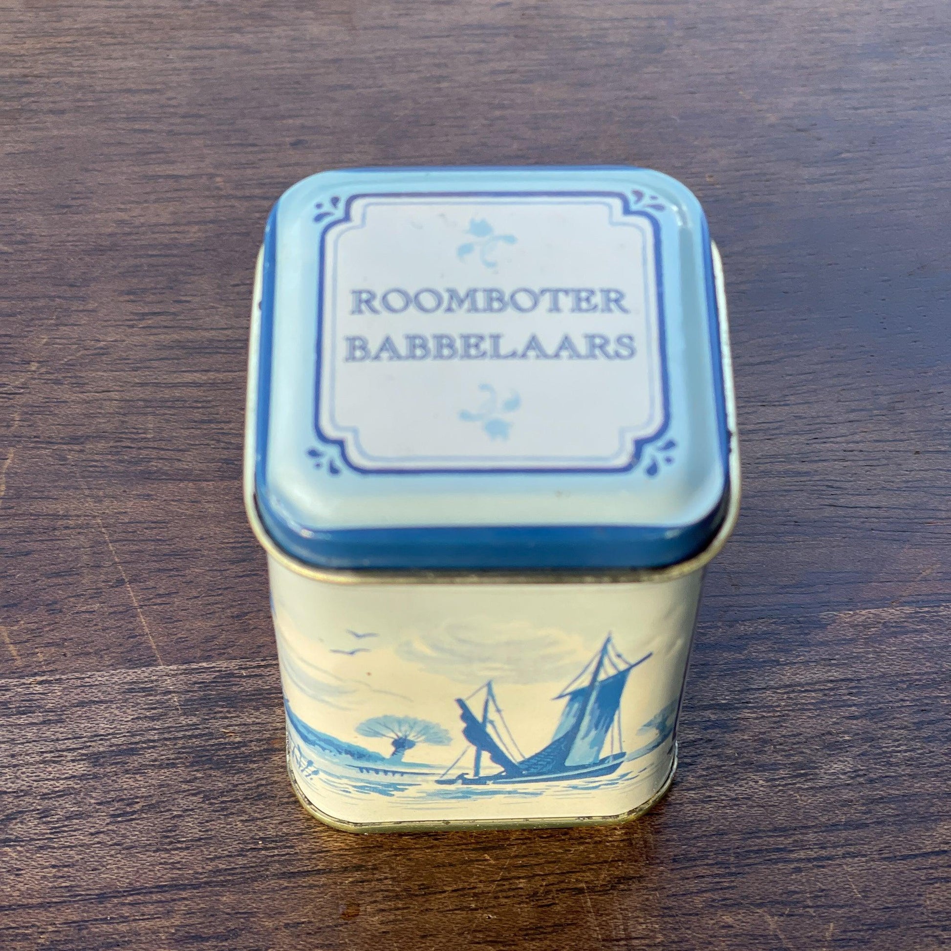 Roomboter Babbelaars Blikje in Delfts Blauw - Bamestra Curiosa