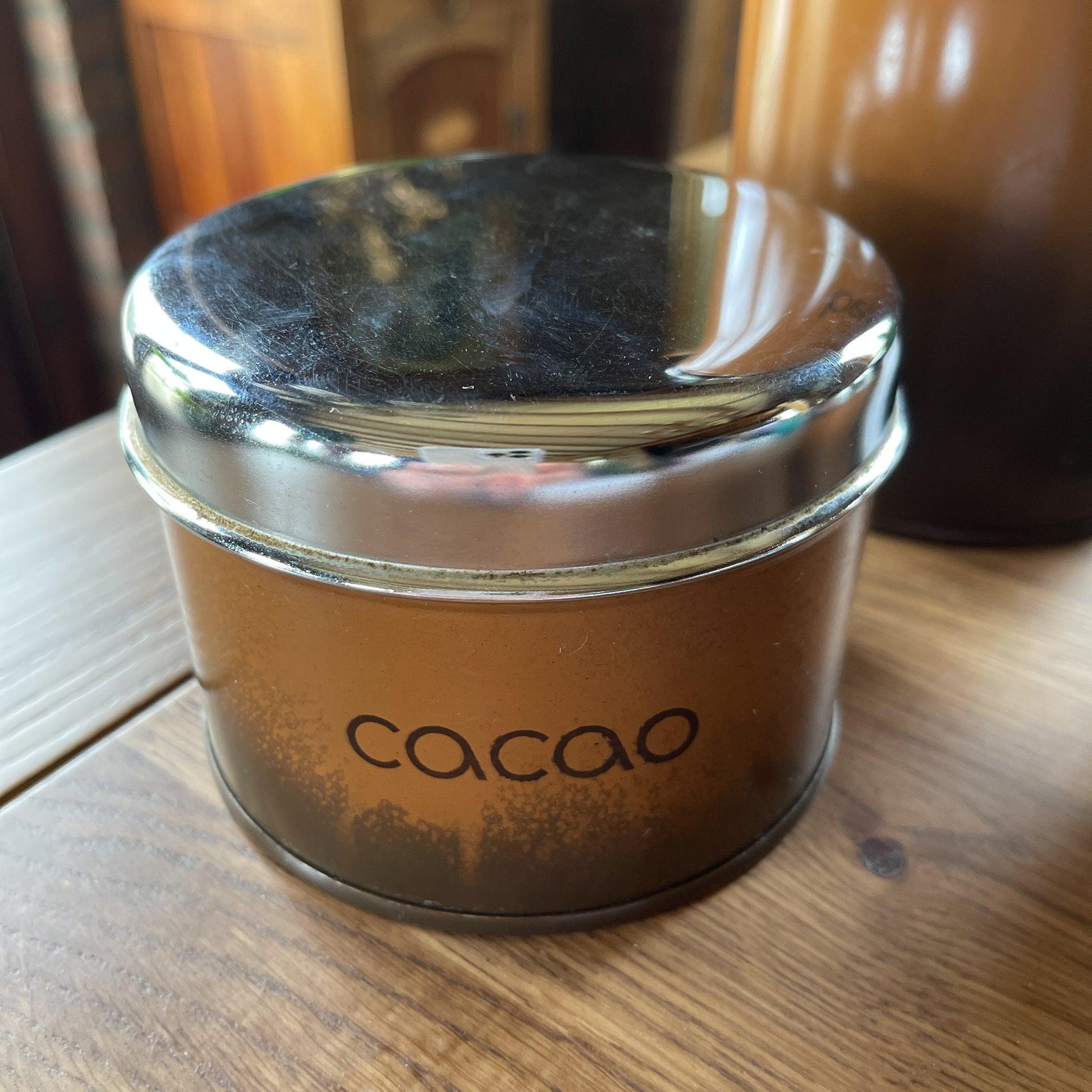 Set van drie voorraadbussen - Bamestra Curiosa