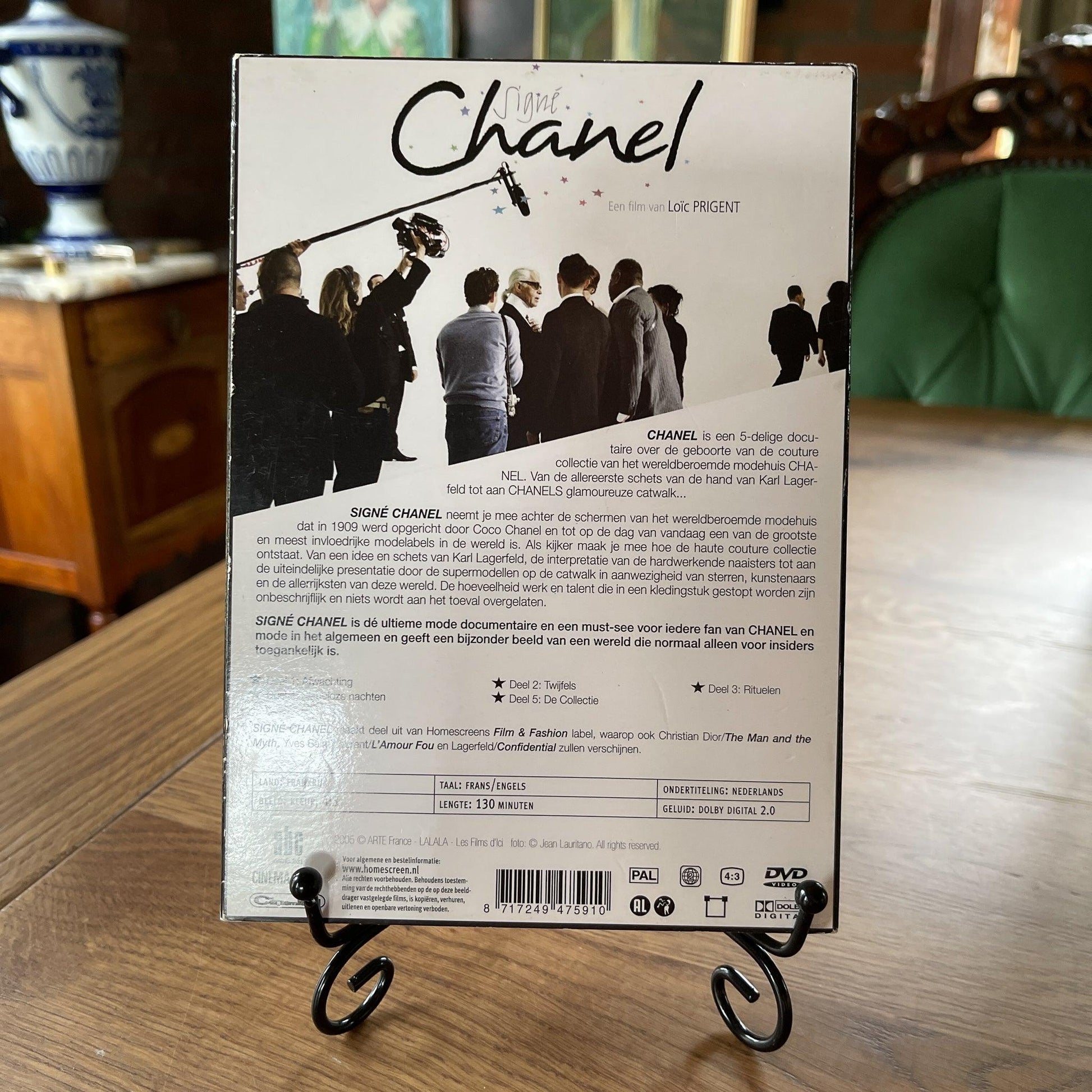 Signé Chanel - werken bij Chanel (DVD) - The Collectionist