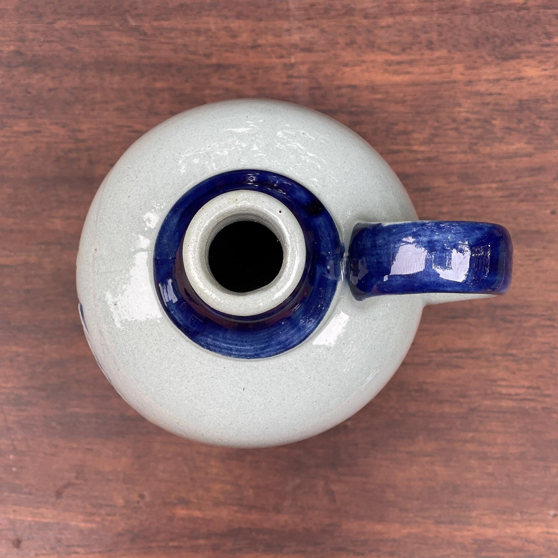 Steengoed wijn kan - Bamestra Curiosa