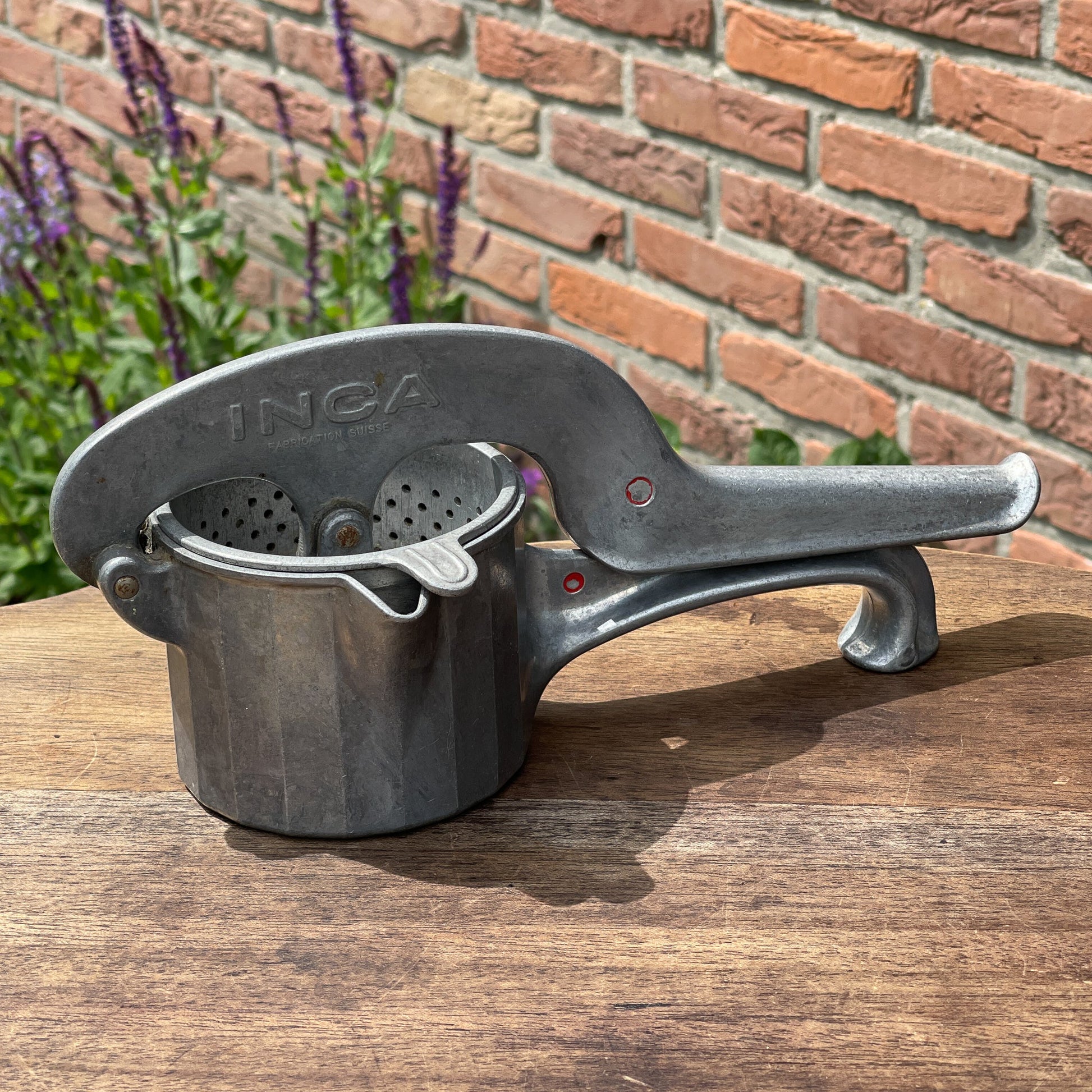 Stijlvolle Jaren 50 Zwitserse Vruchtenpers - The Collectionist