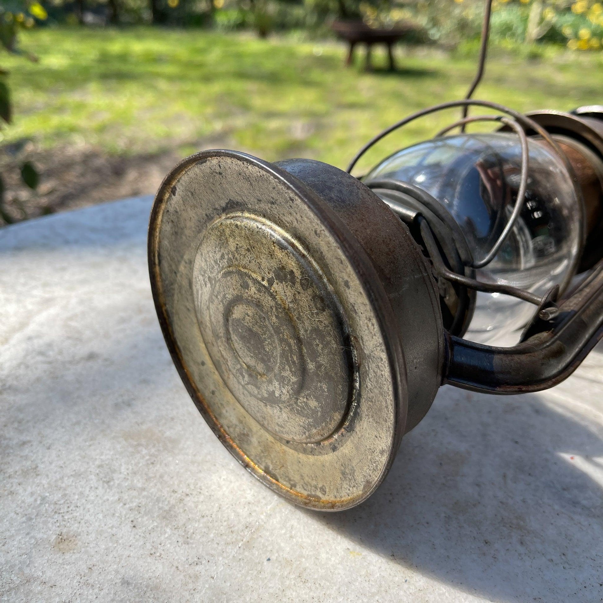 Stormlantaarn petroleum lamp Bat 158 - Bamestra Curiosa