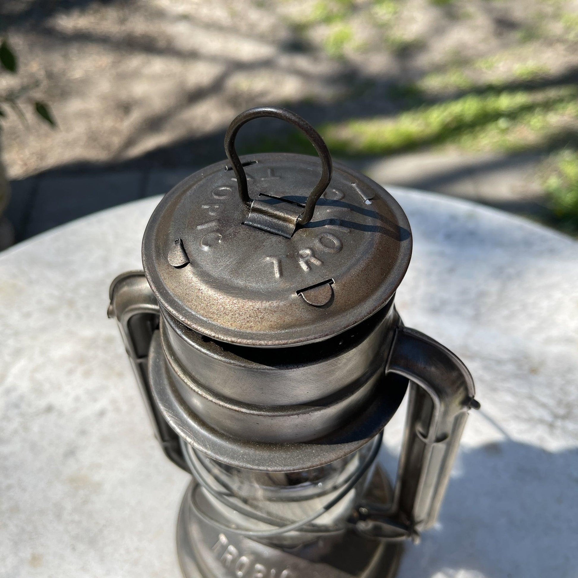 Stormlantaarn petroleum lamp Chalwyn Tropic - Bamestra Curiosa