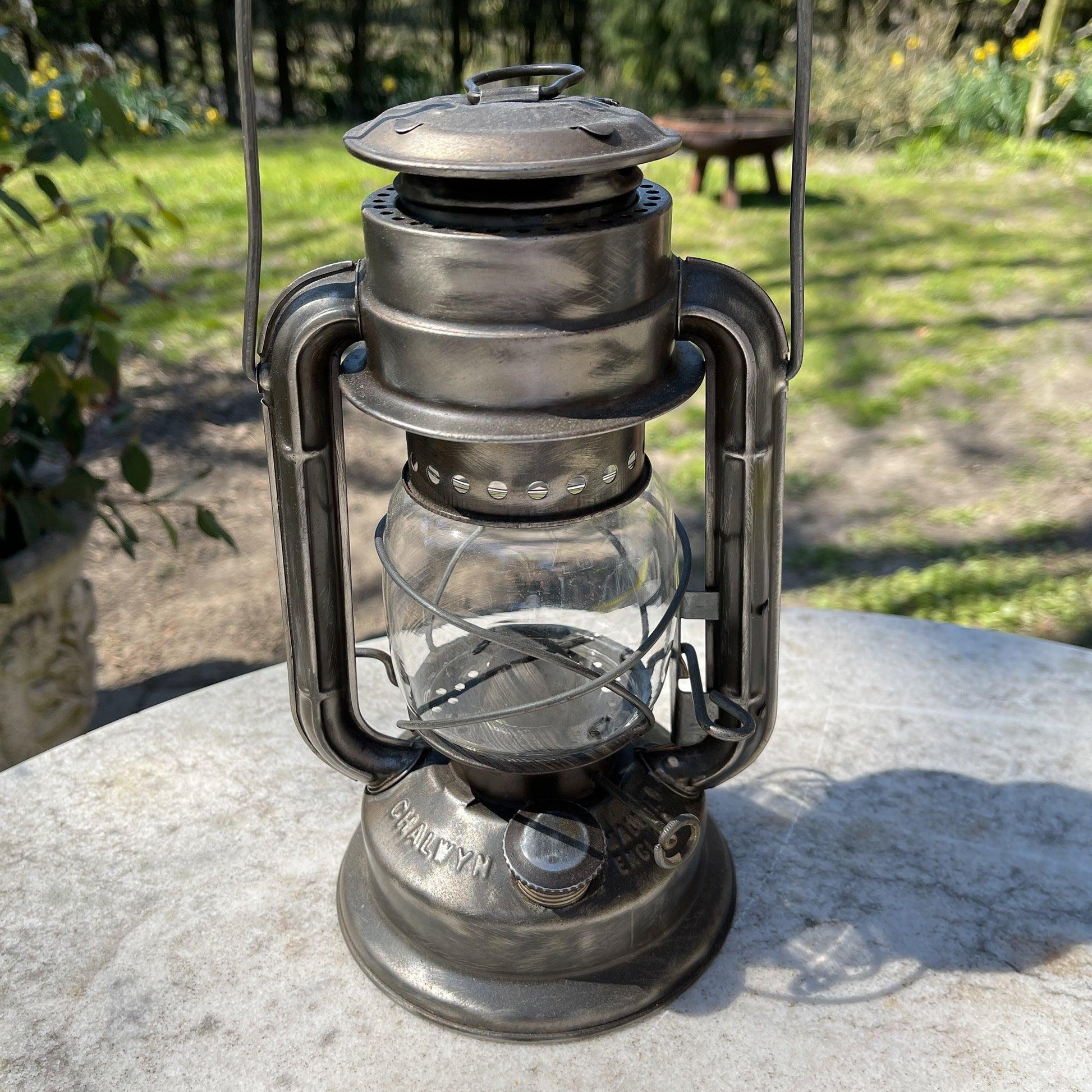 Stormlantaarn petroleum lamp Chalwyn Tropic - Bamestra Curiosa