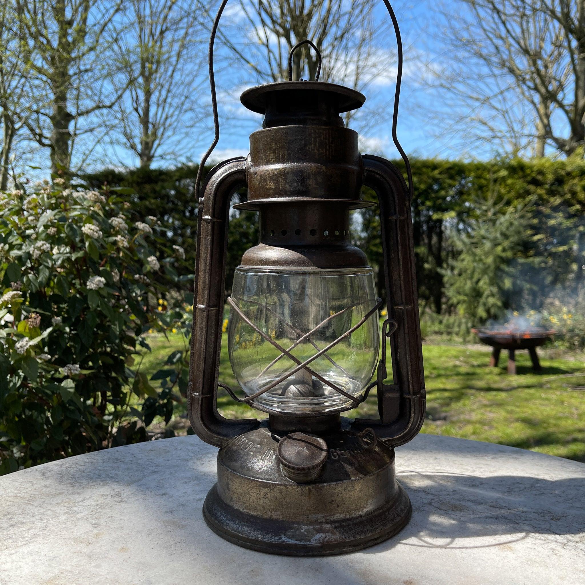 Stormlantaarn petroleum lamp Frowo No 240 - The Collectionist