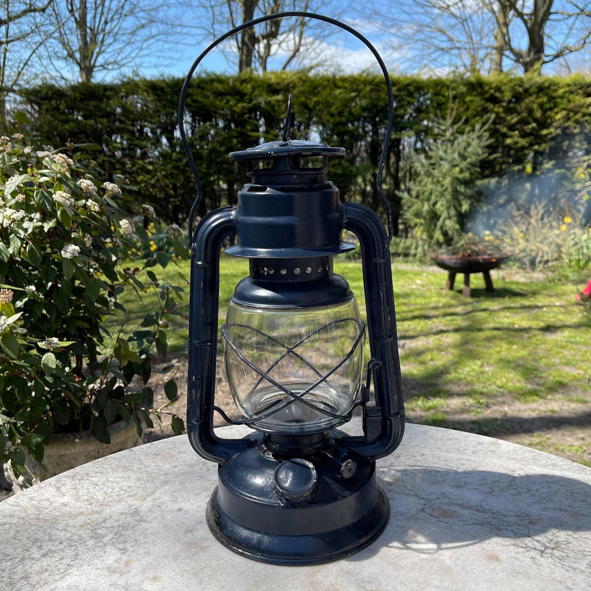 Stormlantaarn petroleum lamp Frowo No 240 - Bamestra Curiosa
