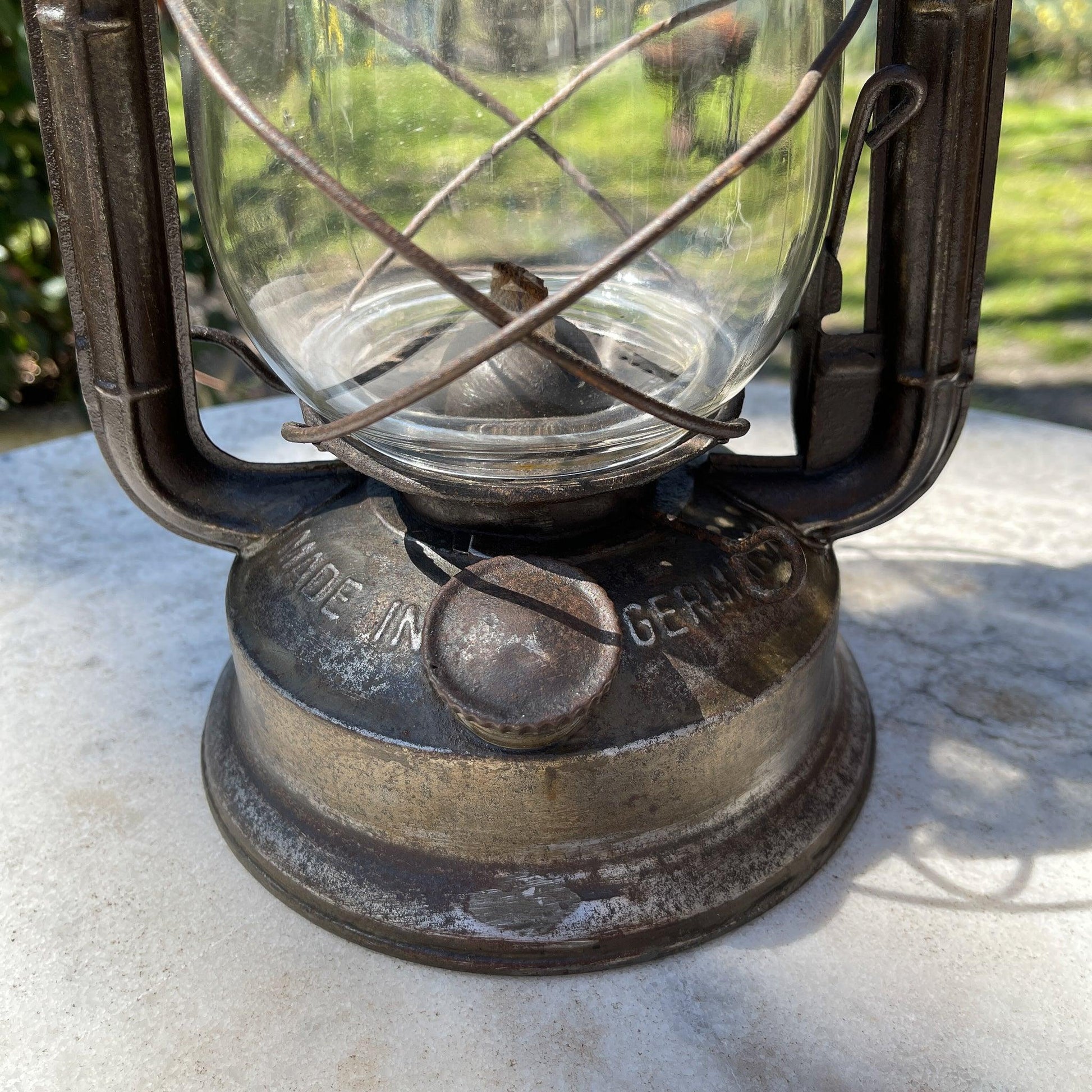 Stormlantaarn petroleum lamp Frowo No 240 - Bamestra Curiosa