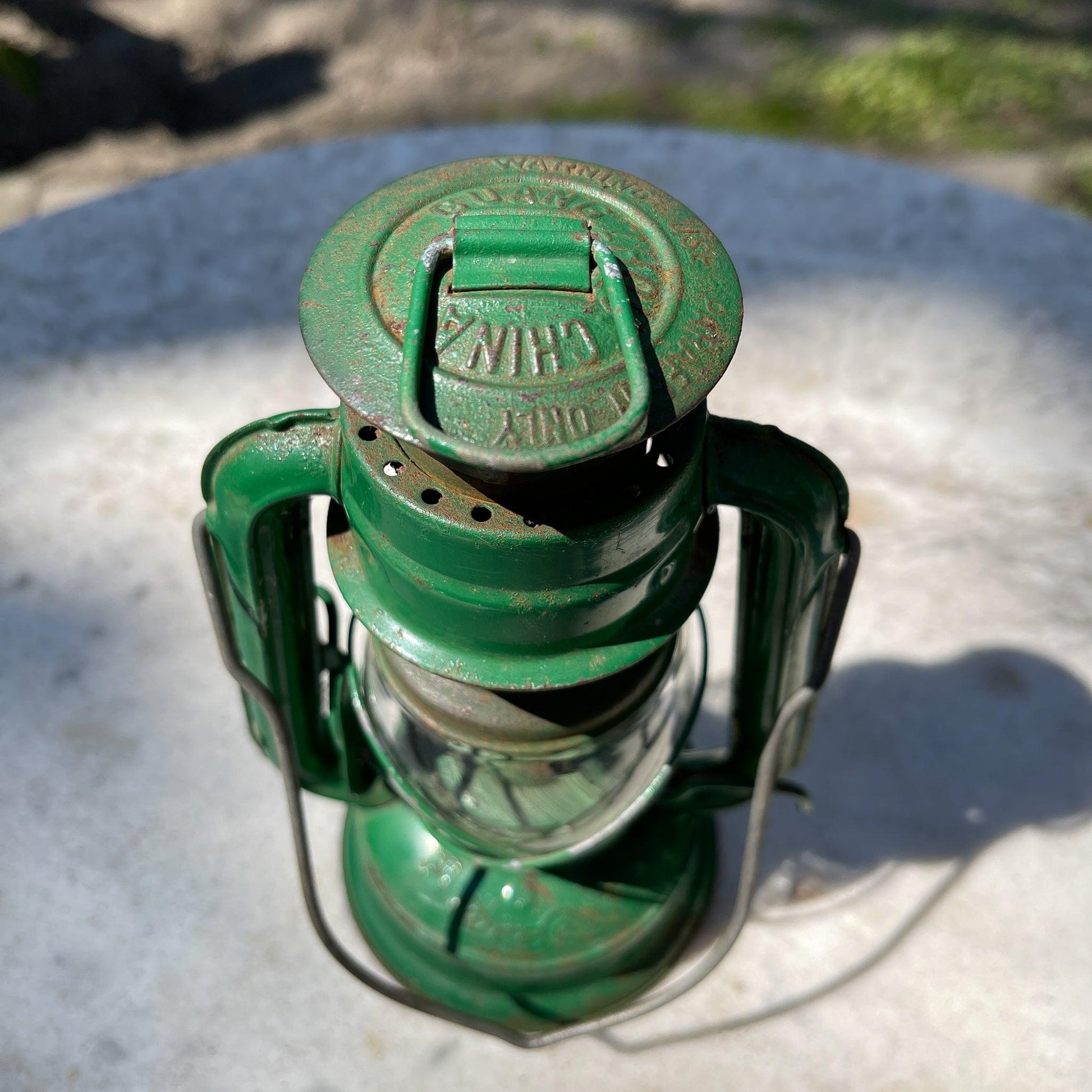 Stormlantaarn petroleum lamp Guangzhou - Bamestra Curiosa