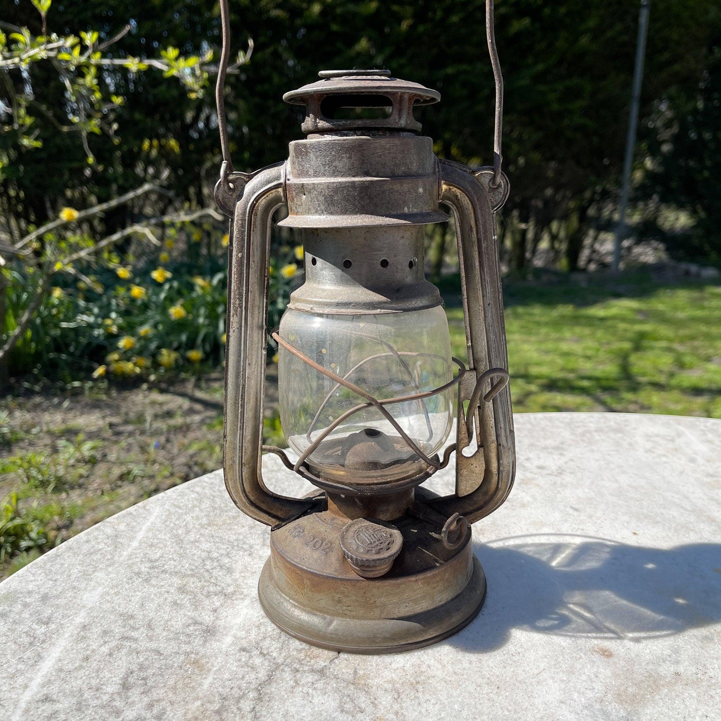 Stormlantaarn petroleum lamp HB 202 - Bamestra Curiosa