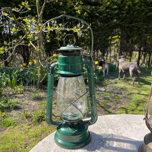 Stormlantaarn petroleum lamp Jupiter 2 - Bamestra Curiosa