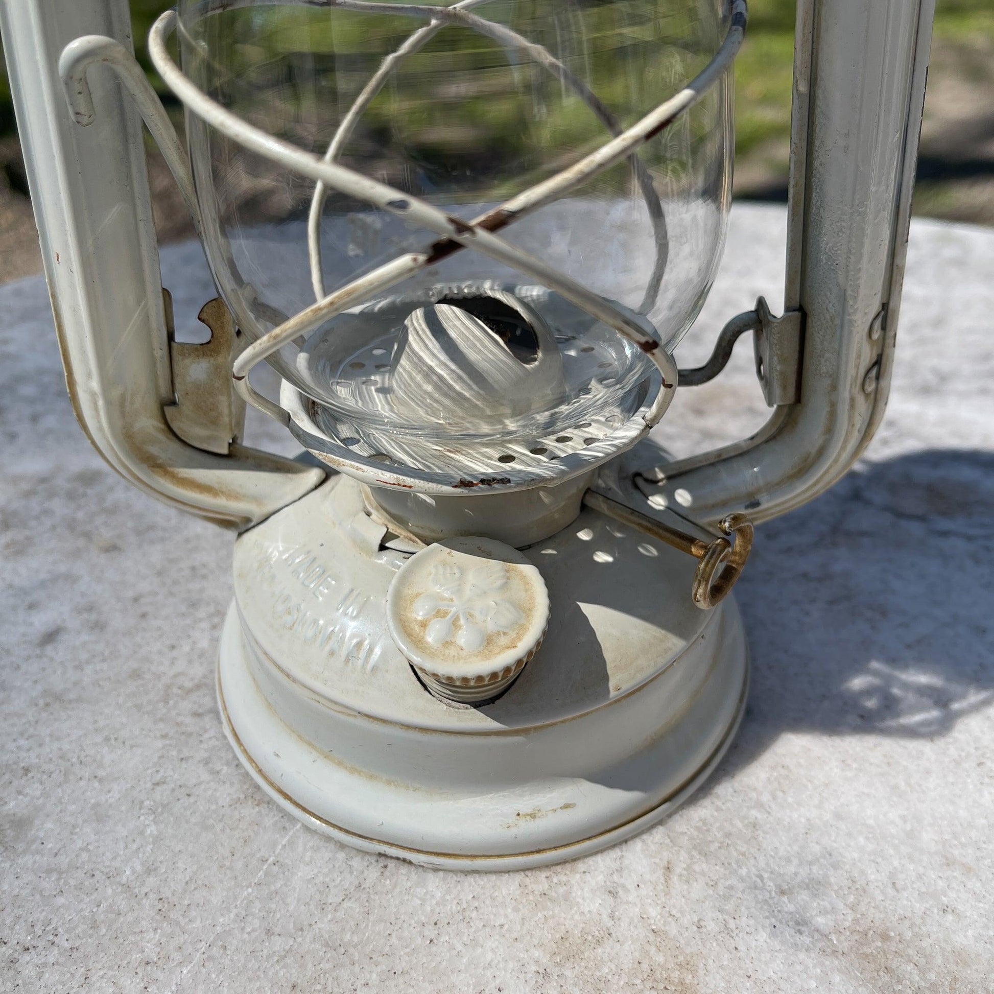 Stormlantaarn petroleum lamp Meva 863 - Bamestra Curiosa
