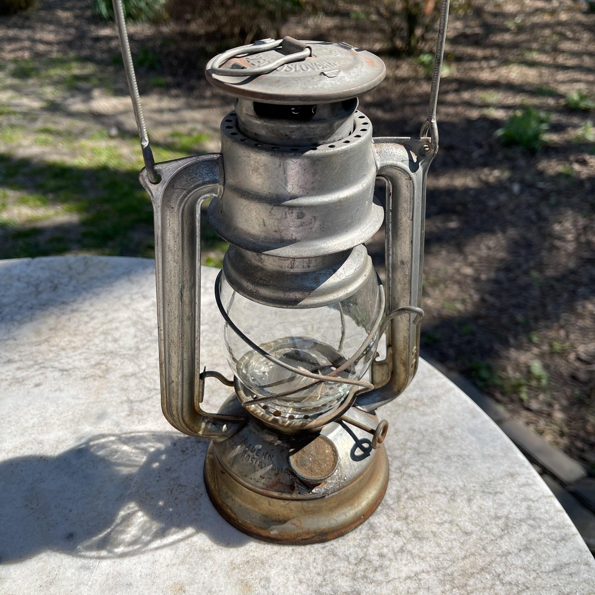 Stormlantaarn petroleum lamp Meva 863 - Bamestra Curiosa