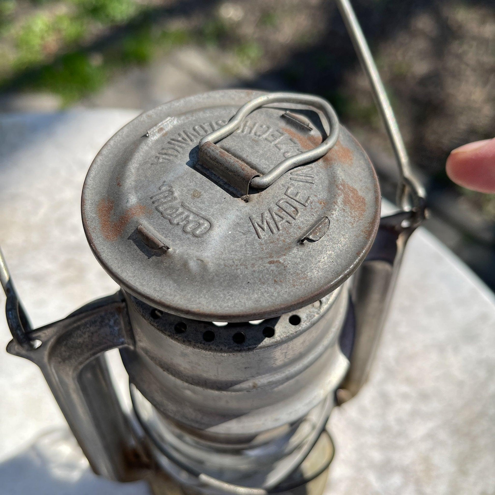 Stormlantaarn petroleum lamp Meva 863 - Bamestra Curiosa